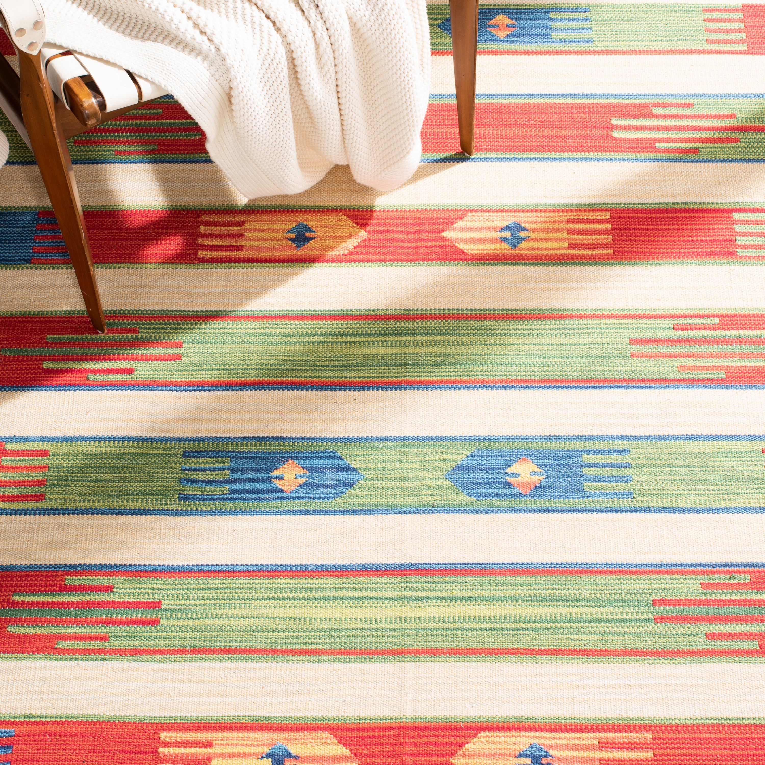 Safavieh MTK553Y-5 rugs - View #6