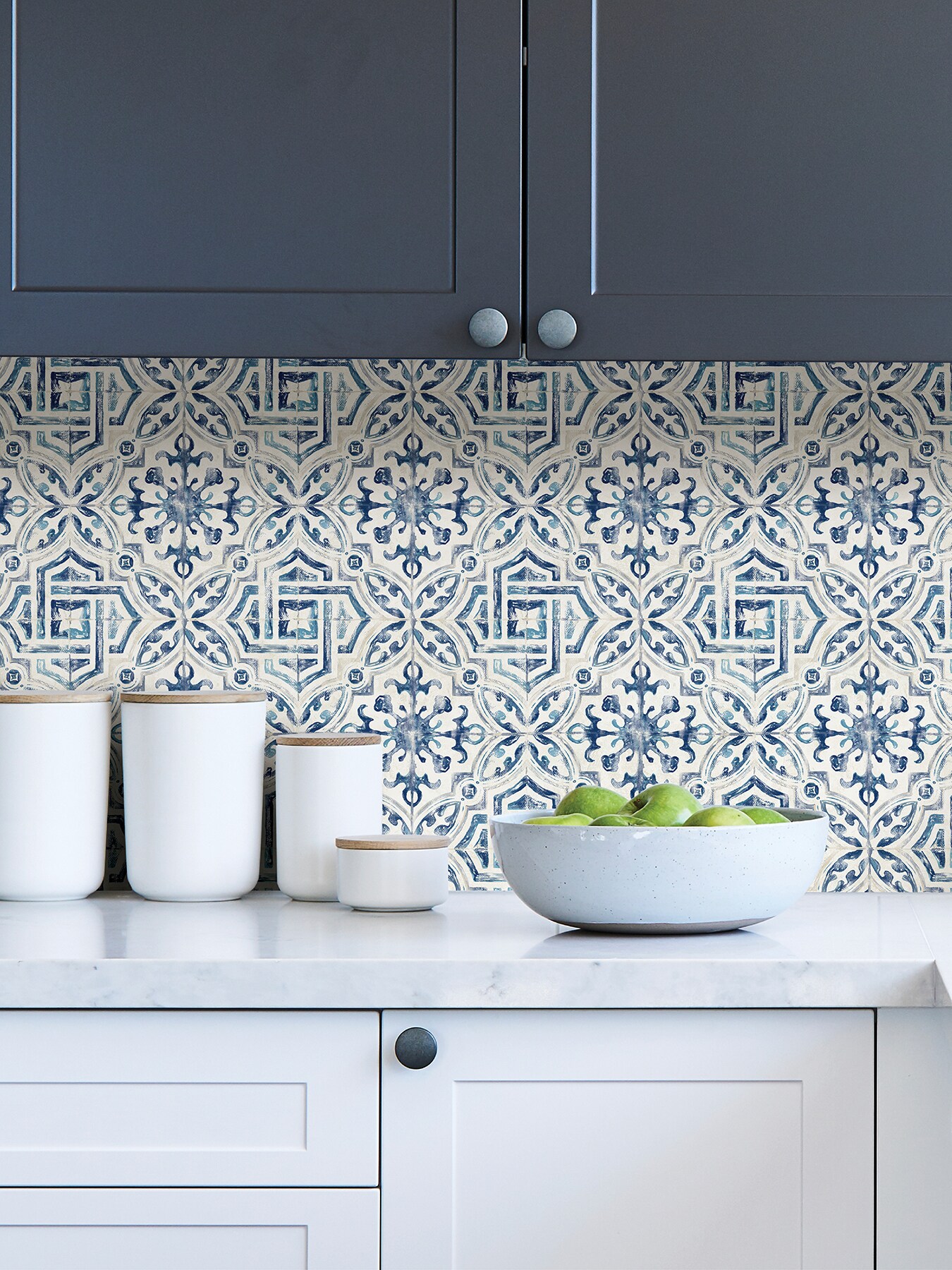 NuWallpaper 30.75-sq ft Blue Vinyl Geometric Self-adhesive Peel and ...