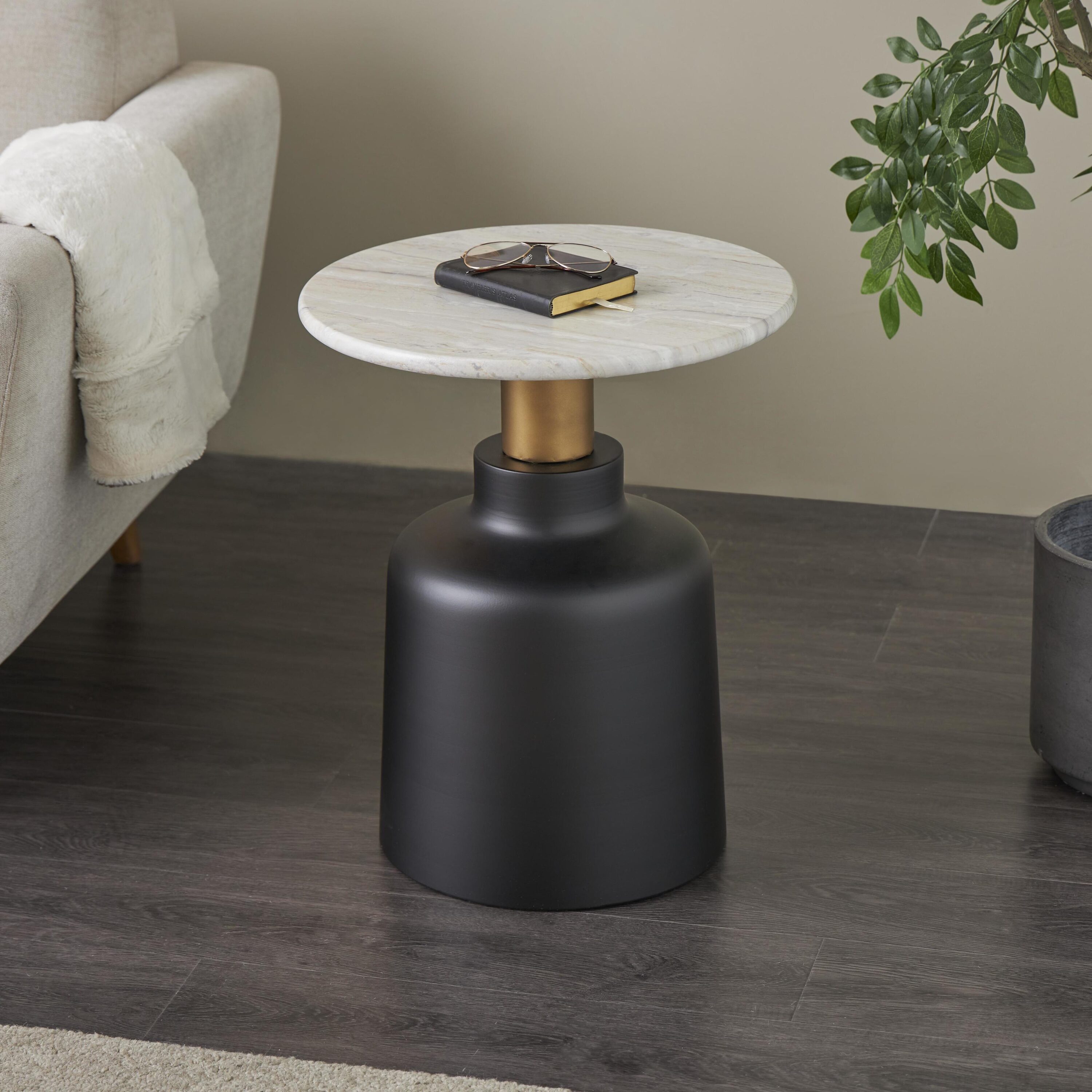 Grayson Lane - 17.75-in W x 21.5-in H Black Pedestal Stone Round Modern End Table