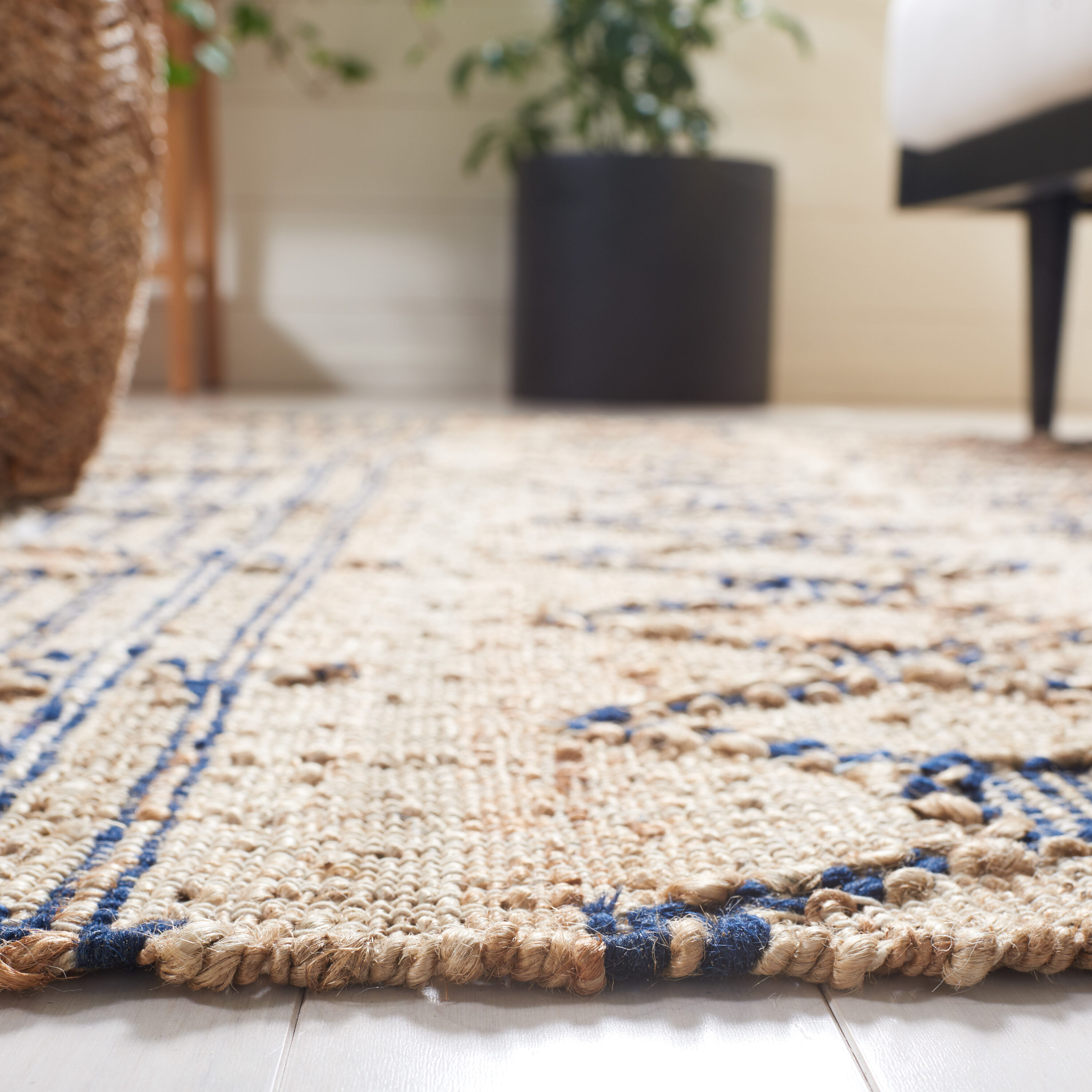 Safavieh NF224Z-5 rugs - View #4