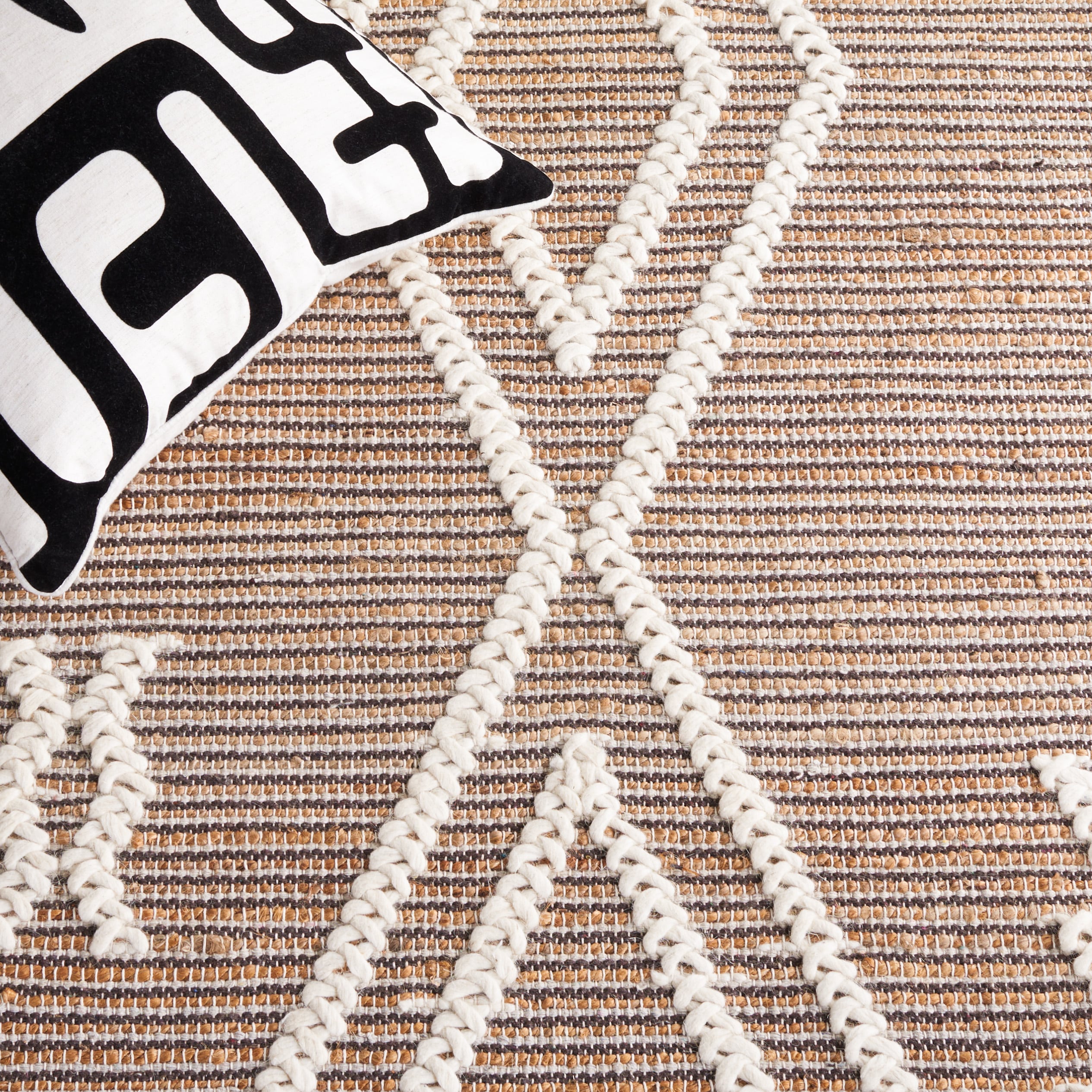 Safavieh NFB376A-4 rugs - View #5