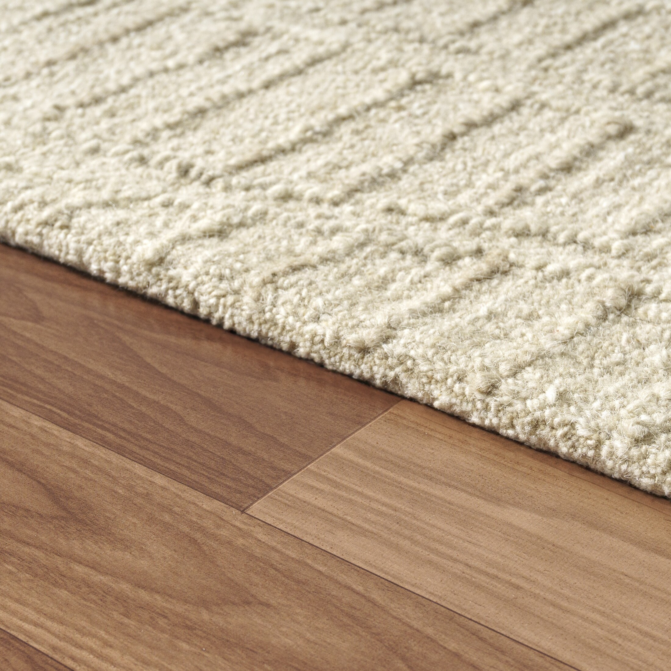 LR Home 2201A4590304J8 rugs - View #3