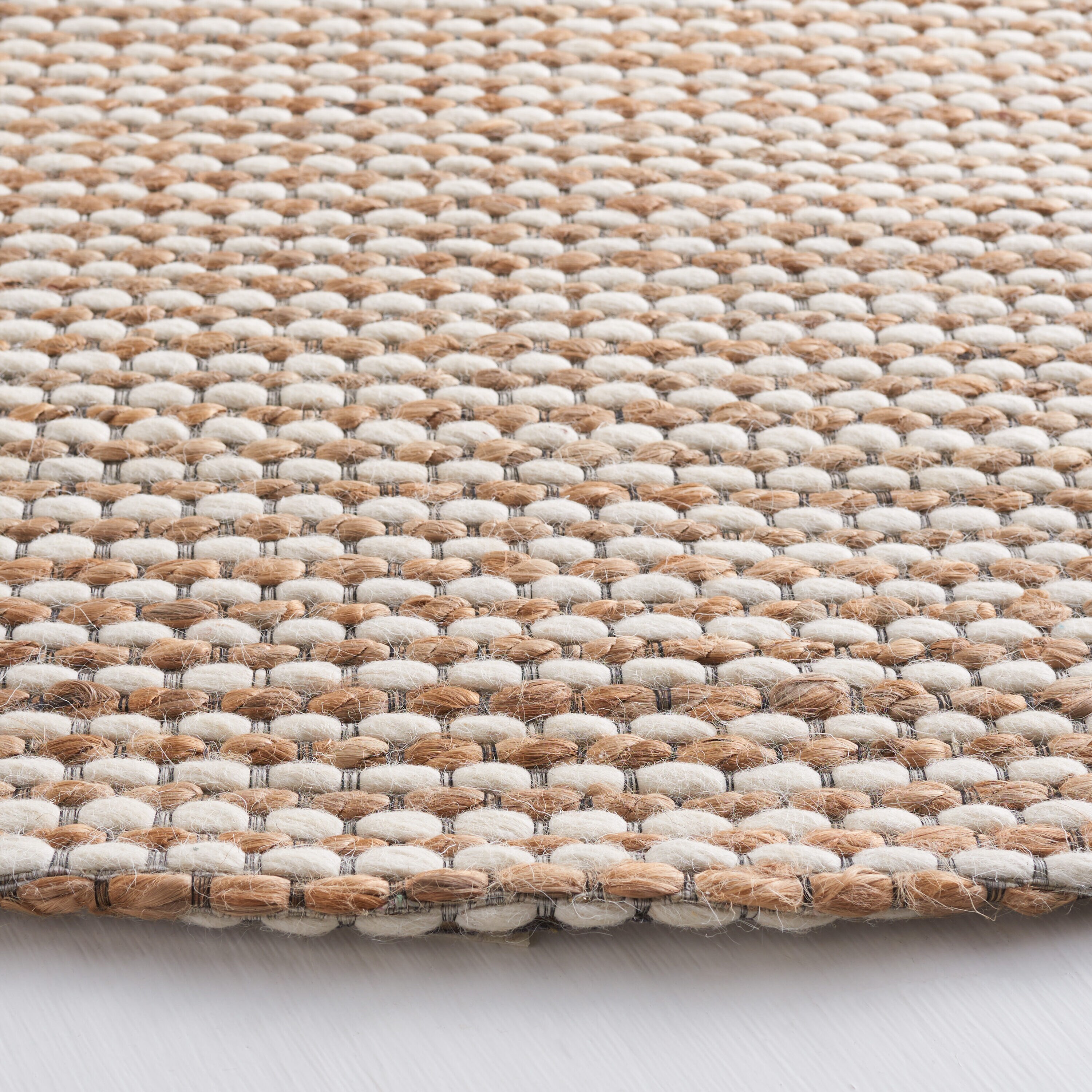 Safavieh NFB553A-6R rugs - View #3