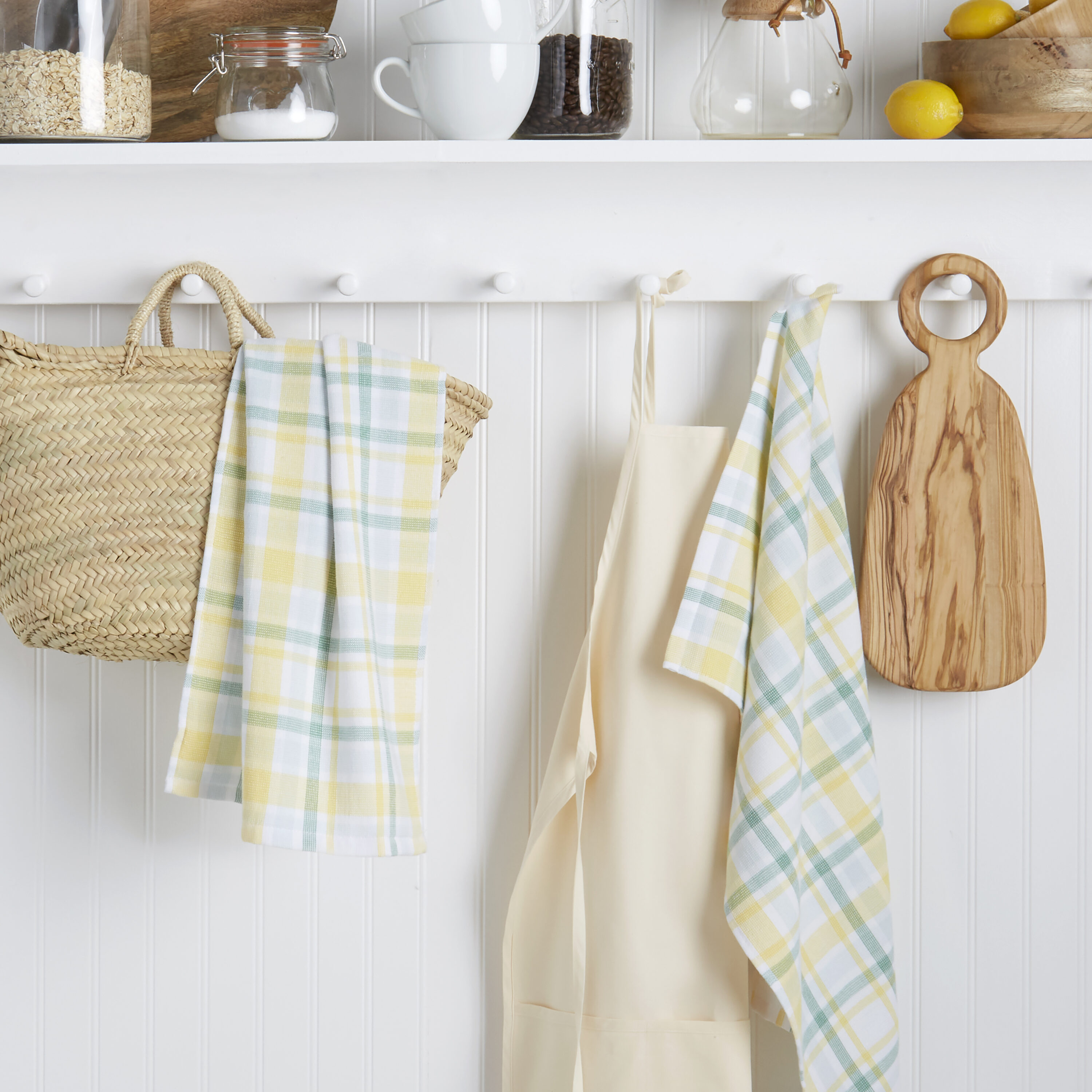 Martha Stewart 2-Pack Cotton Plaid Any Occasion Kitchen Towel Set in the  Kitchen Towels department at