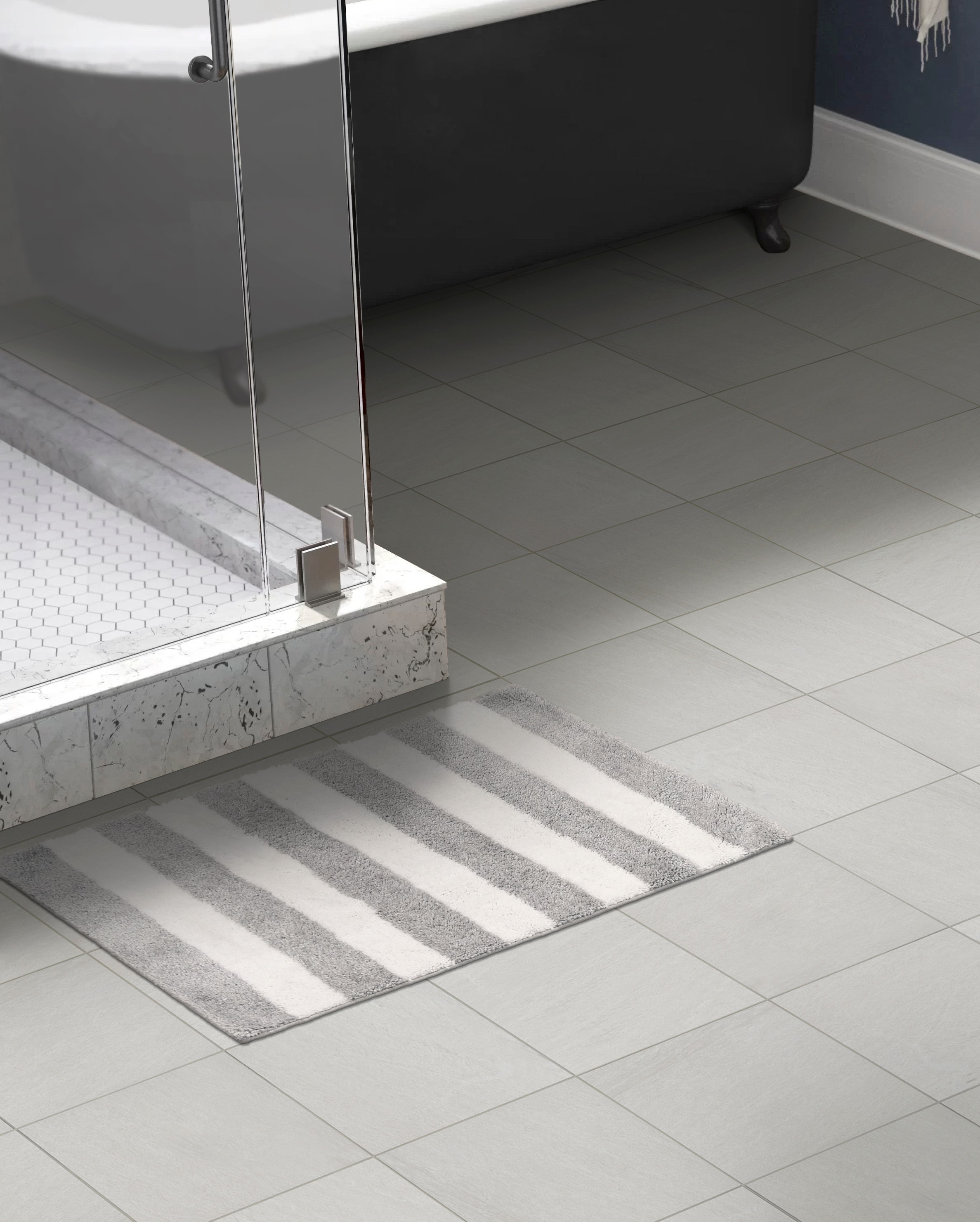 Garland Rug BA300W021034FF8 Beach Stripe 34-in x 21-in Platinum Gray/White Nylon Bath rug