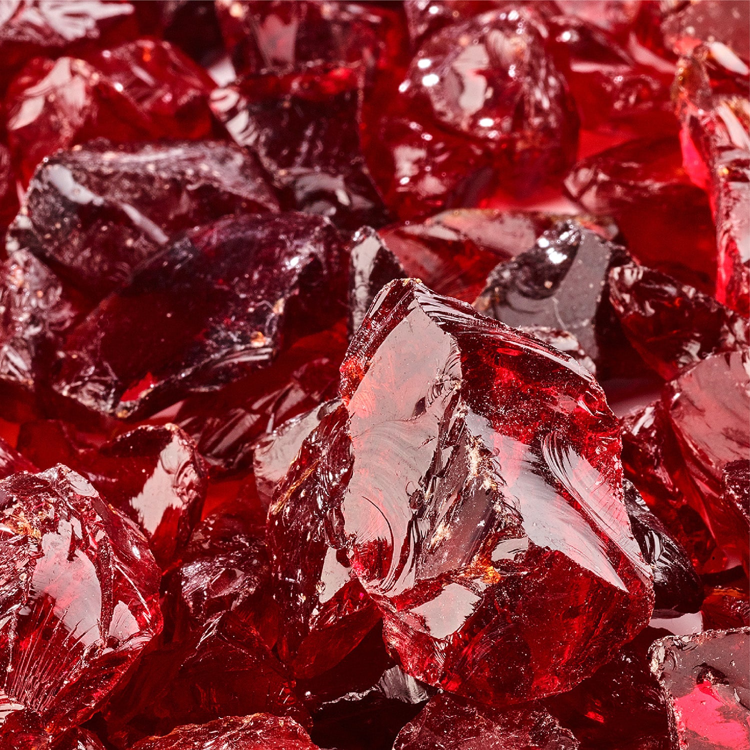Yard Elements CF-SBJ7-597I Marlboro Red- Crushed Fire Glass For Indoor and Outdoor Fire Pits or Fireplaces 10 Pounds 1/2 Inch- 3/4-in