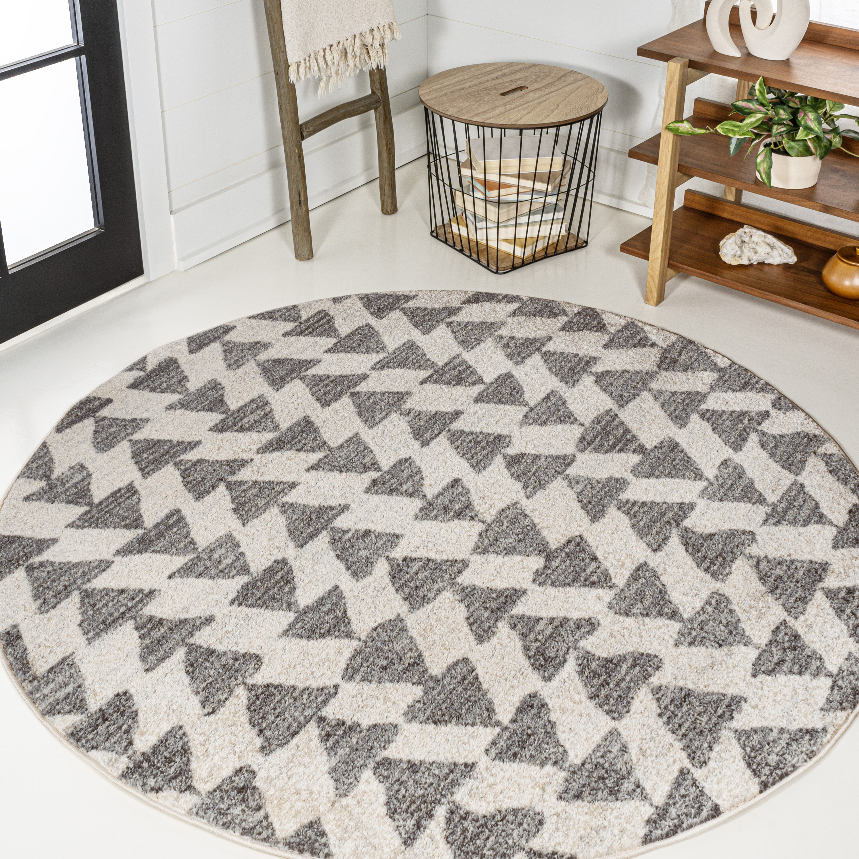 JONATHAN  Y MOH206B-9R Moroccan HYPE Aisha Triangle 9 x 9 (ft) Loomed Polypropylene Cream/Gray Round Indoor Geometric Mid-Century Modern Area rug