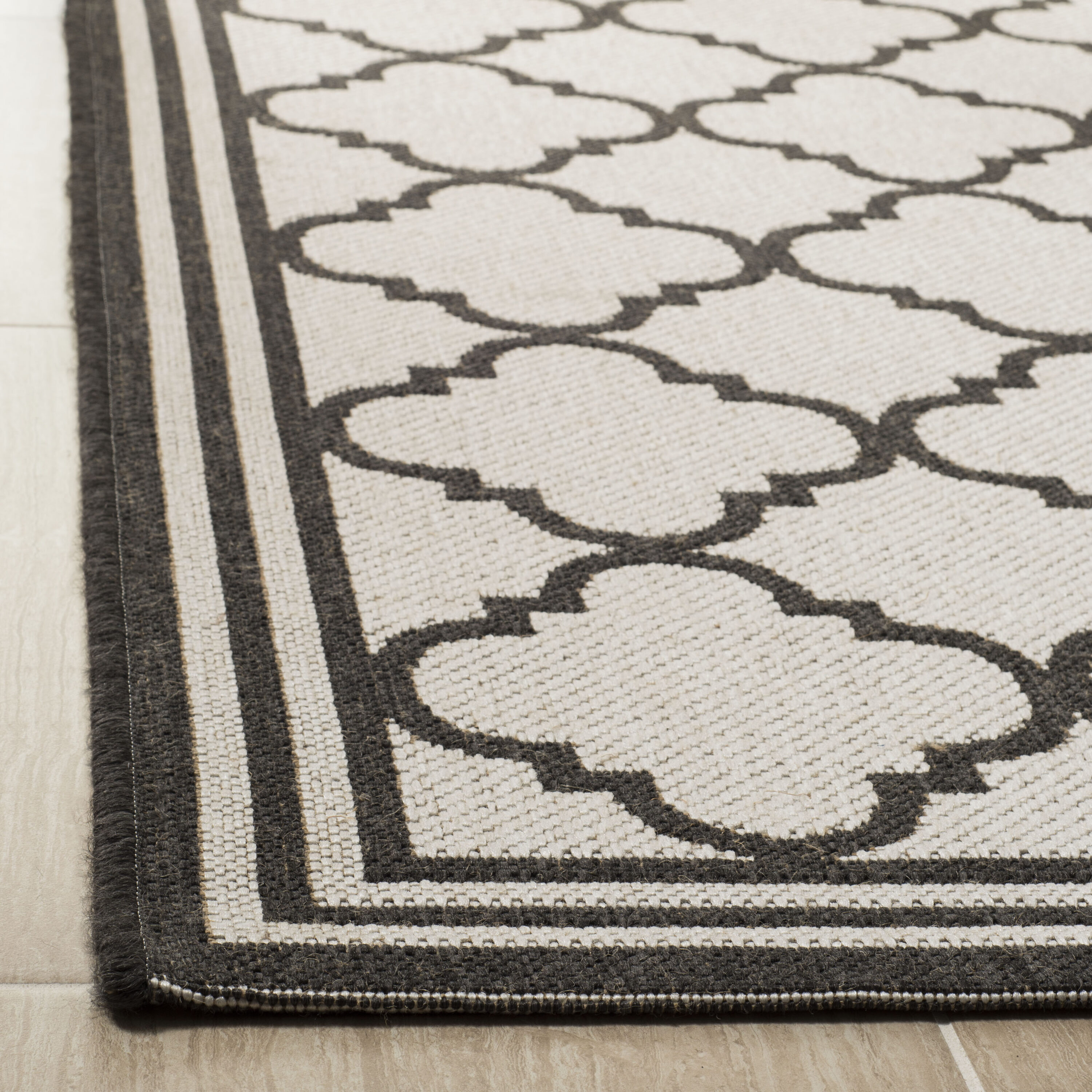 Safavieh LND121A-6SQ rugs - View #3
