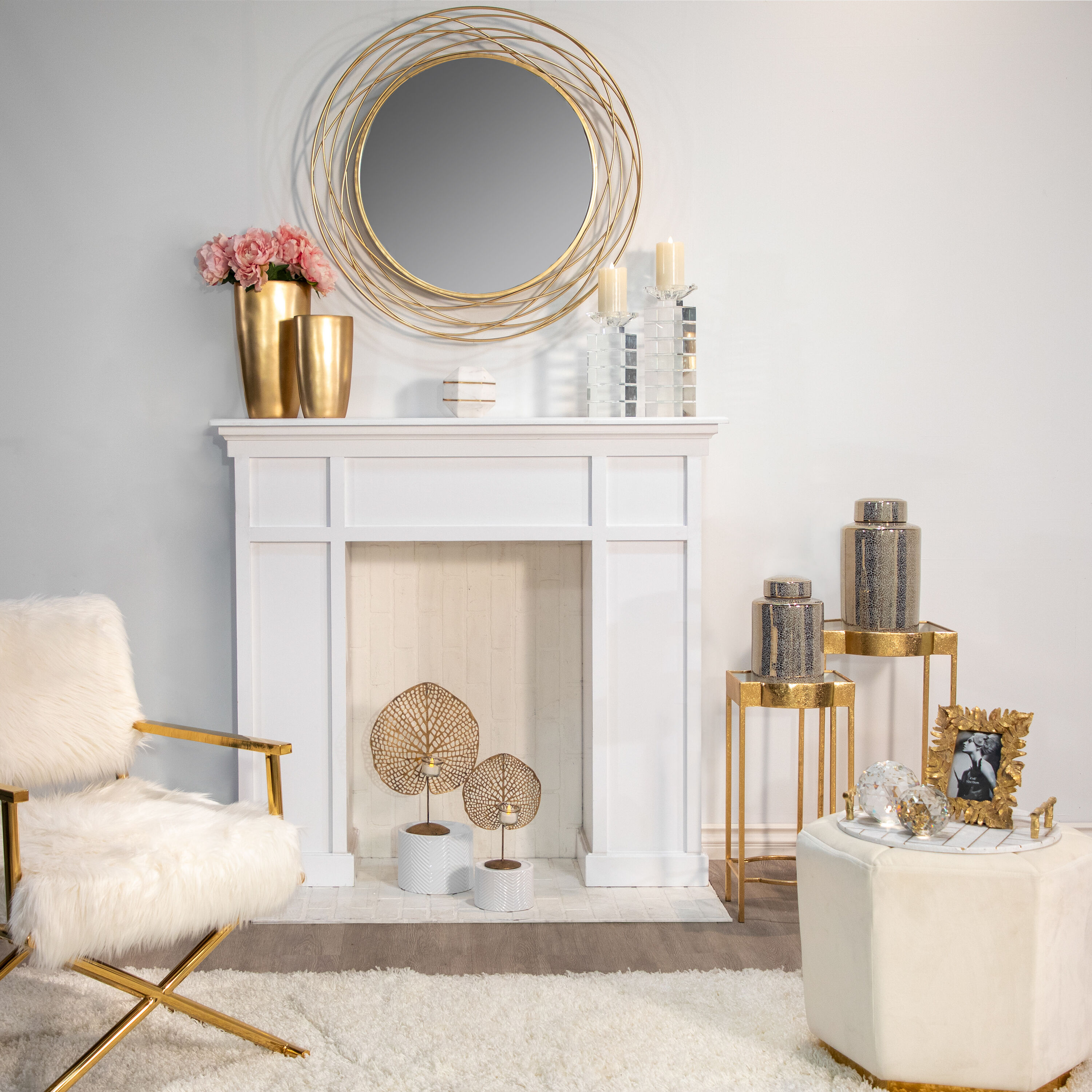 Sagebrook Home 14727 35.83-in W x 2.17-in H Round Gold Framed Wall Mirror