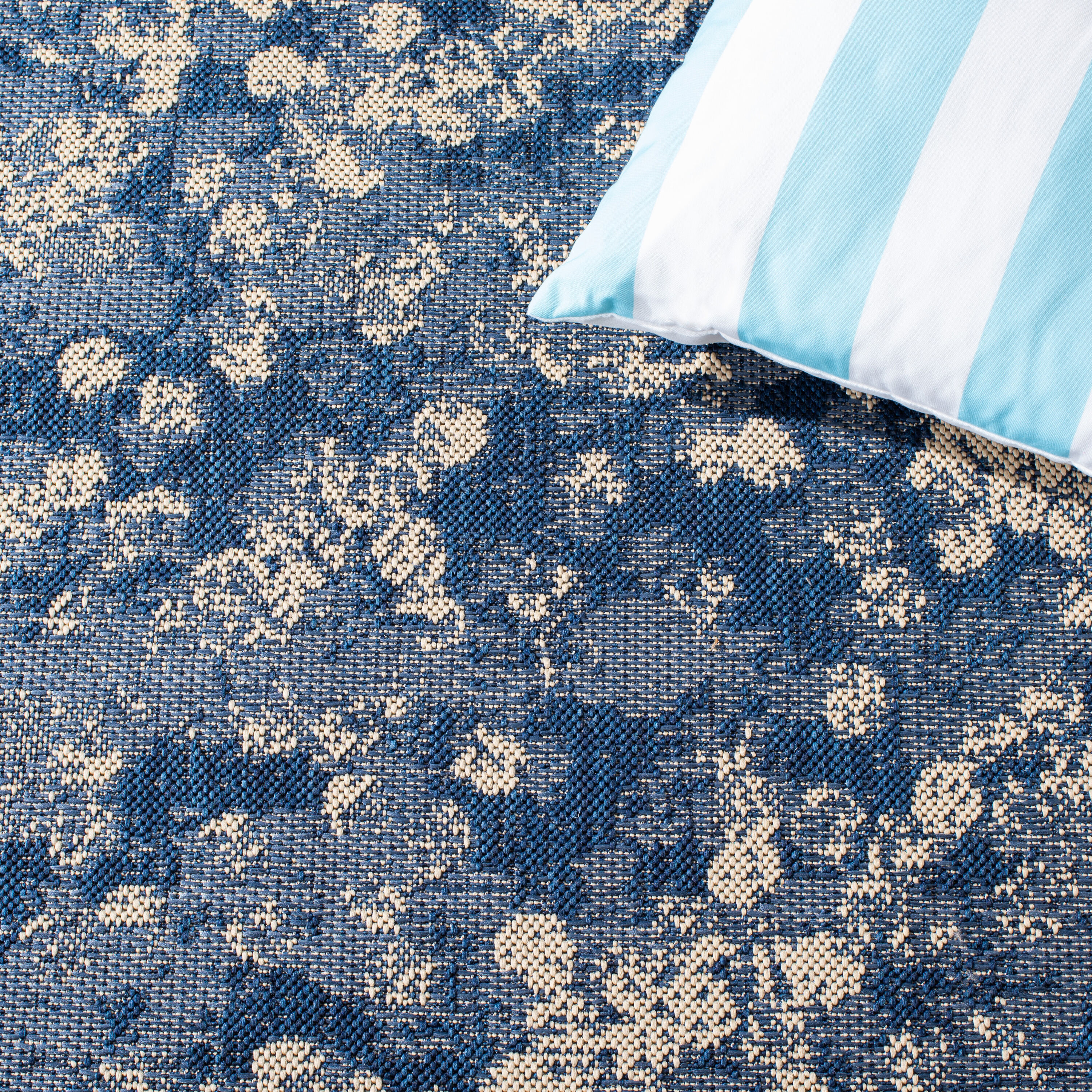Safavieh CY6333-25821-5 rugs - View #5