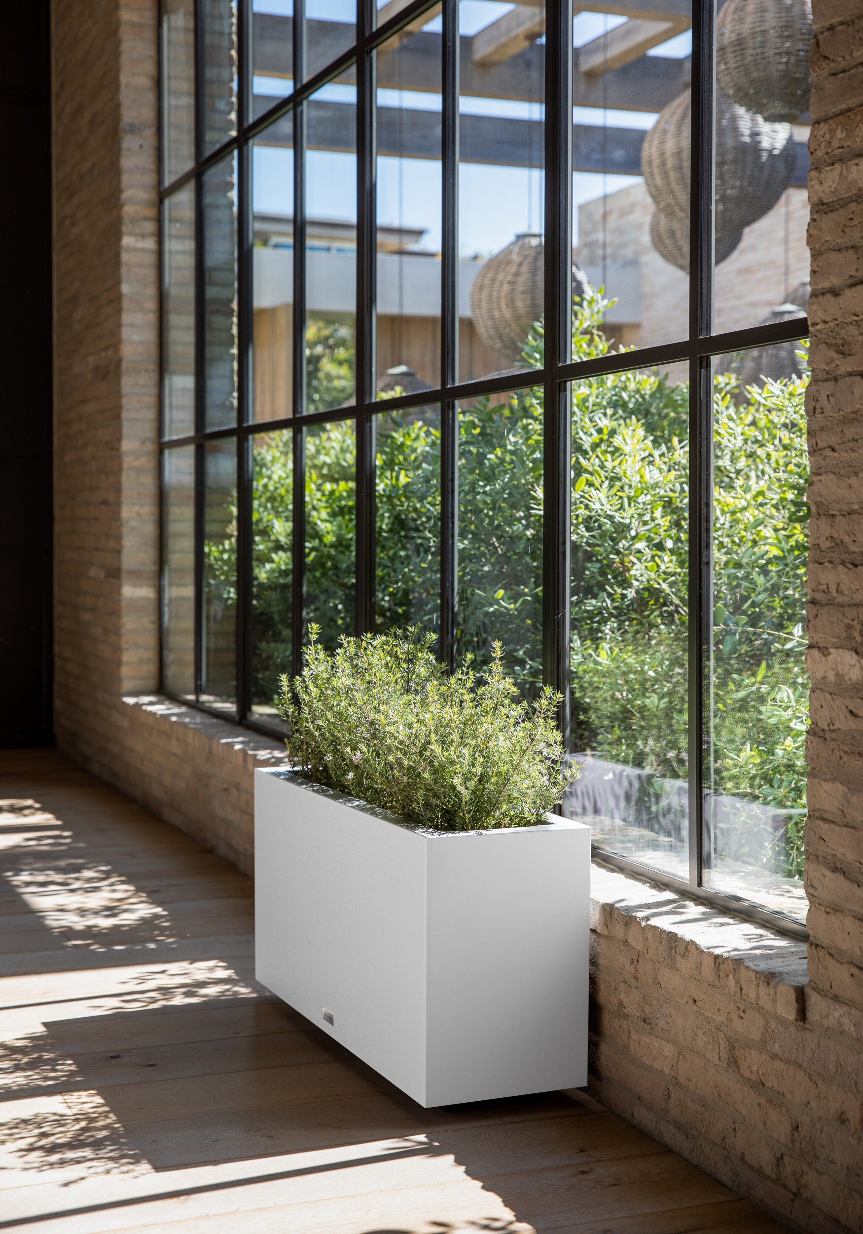 Veradek LBXVMEDW Planter-Window-Box - View #5