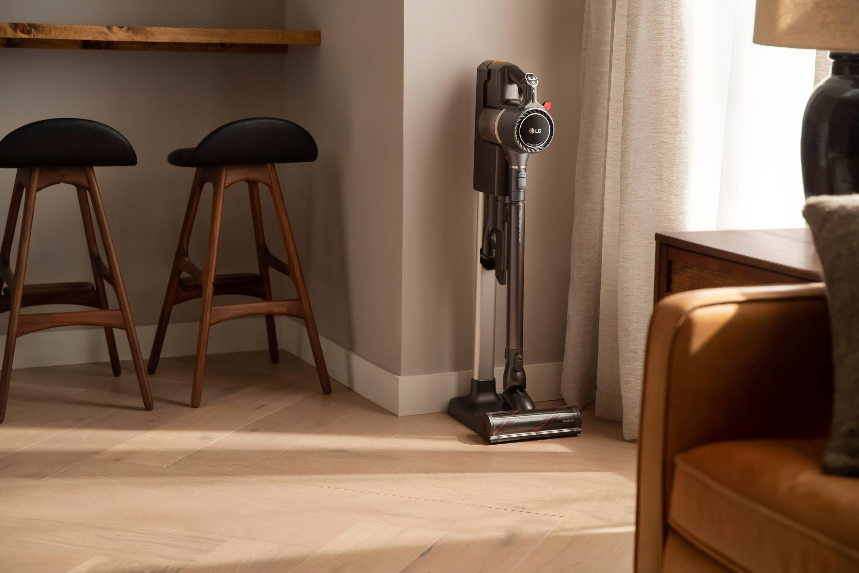LG A927KGMS Stick-Vacuums - View #17