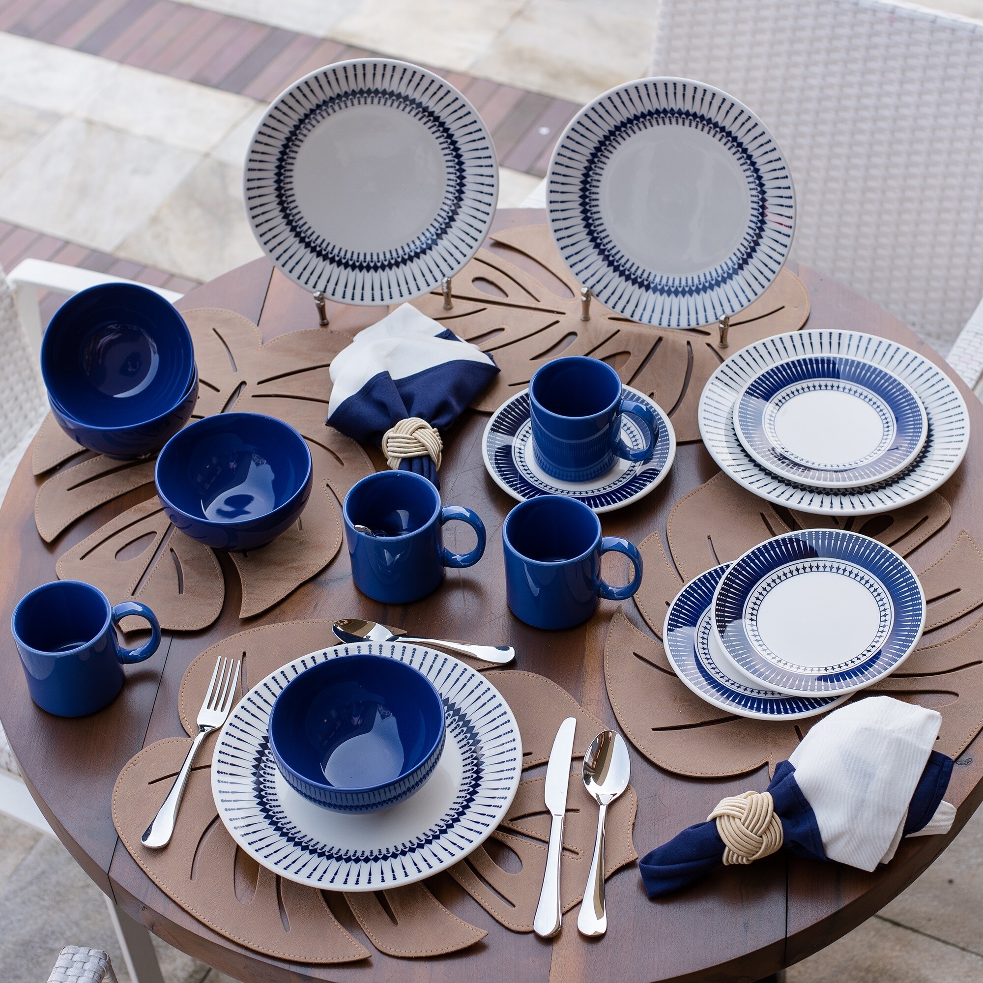 Manhattan Comfort 2-AM19-1645 dinnerware - View #2