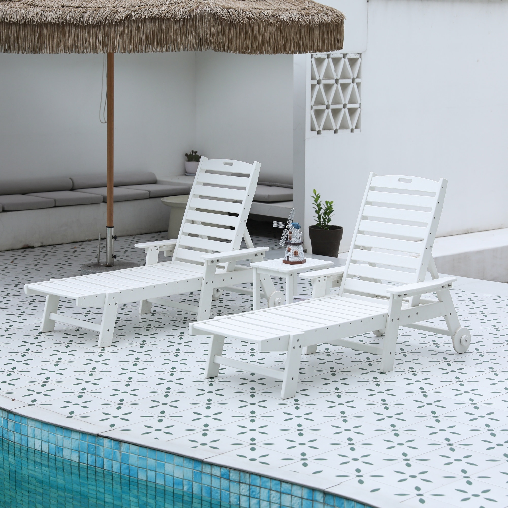 Lycvki PCS-57 3 -Piece Patio Conversation Set with White