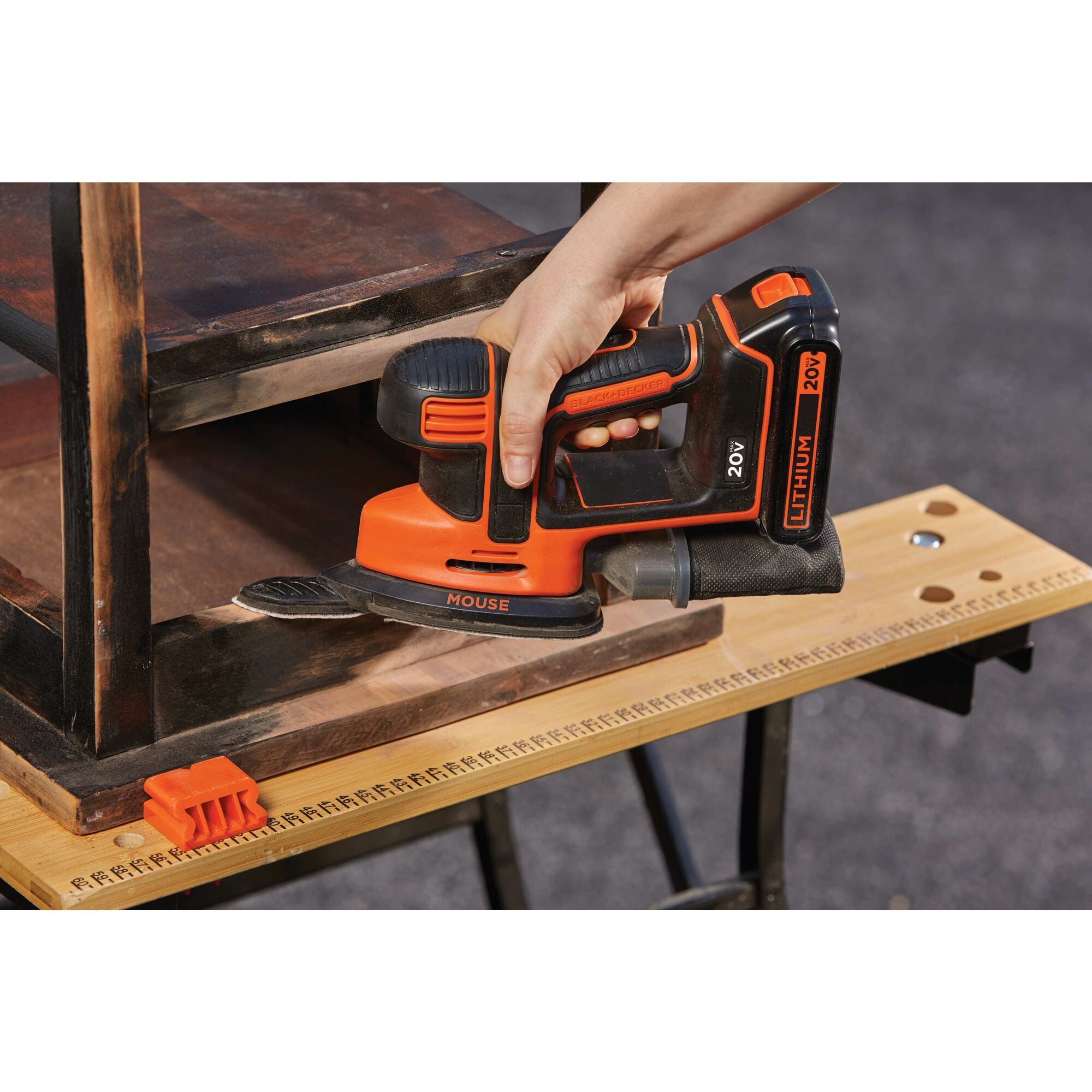 BLACK+DECKER 20-Volt 1.5-Amp Cordless Detail Sander with Dust