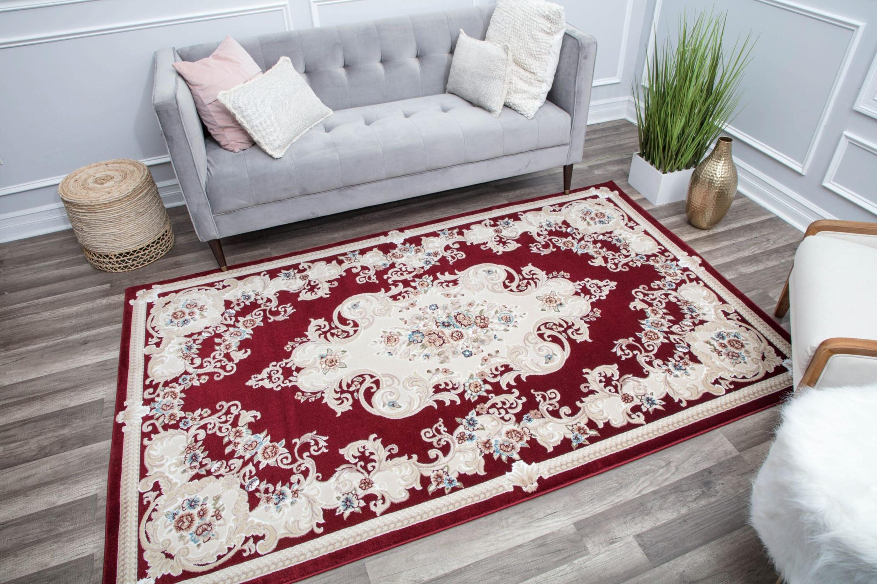 Classic Burgundy and White Synthetic Round Area Rug, 5' x 5'