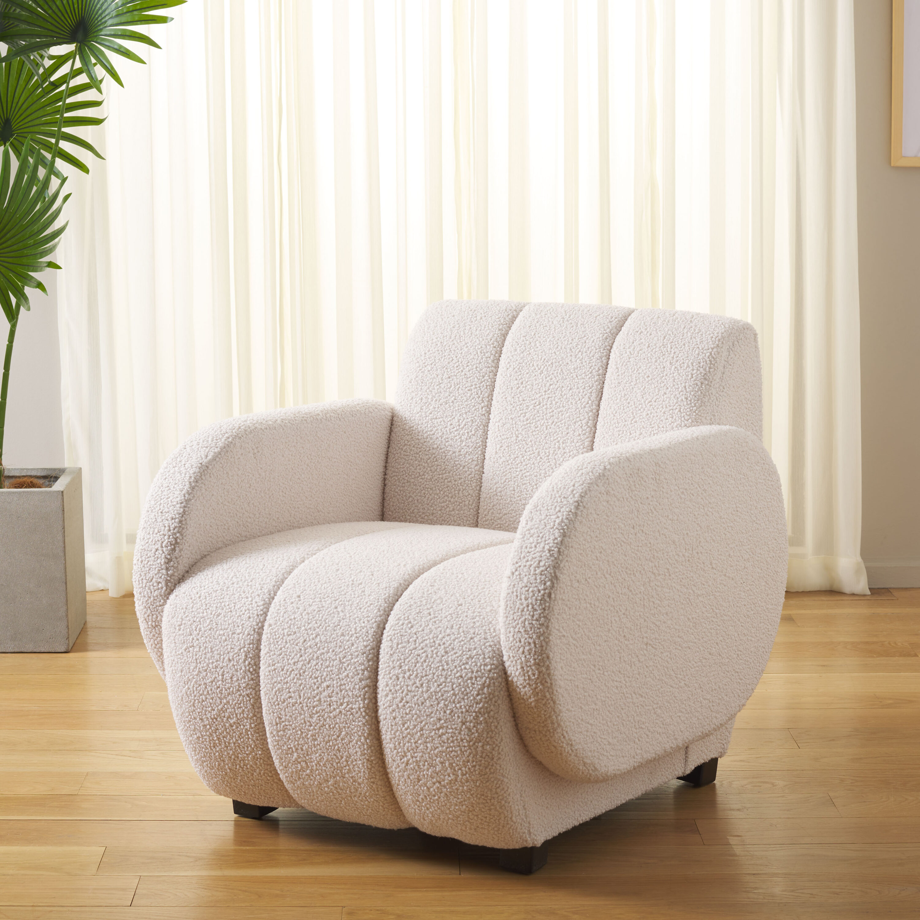 Safavieh Waylen 26.8-in W Modern Off White Accent Armchair