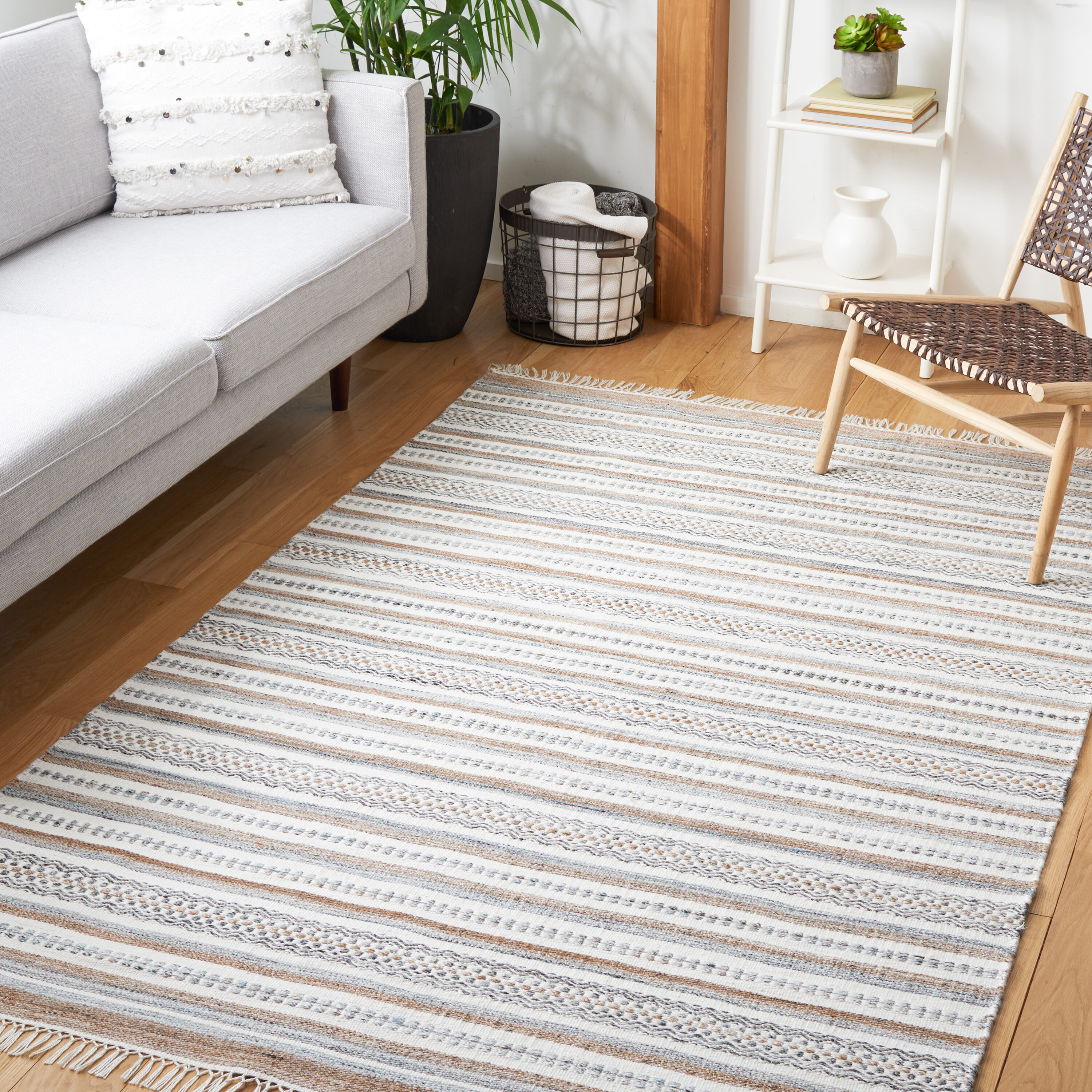  Striped Kilim 106 Gray/Ivory Bohemian 4ft x 6ft Small Rectangle Rug