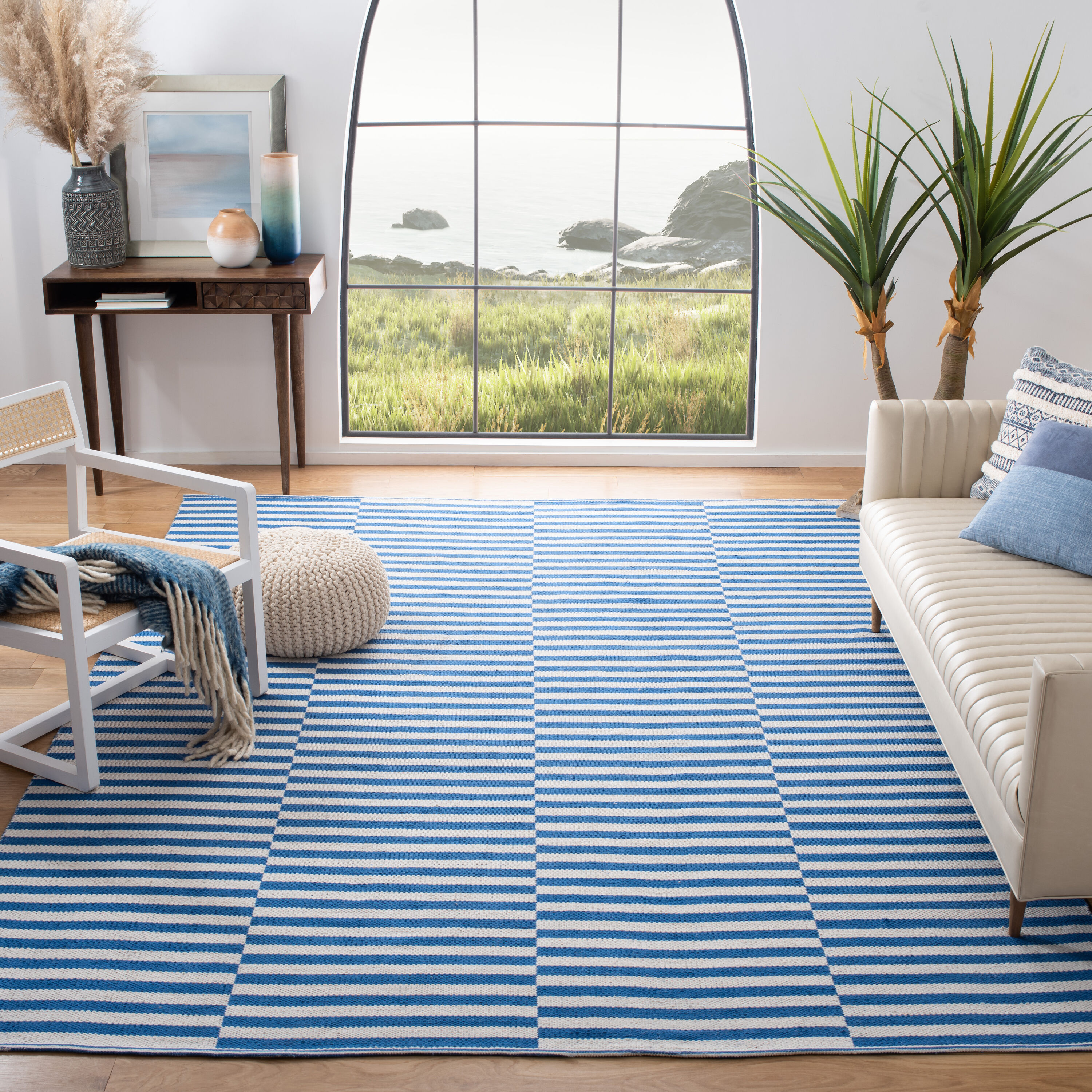 Safavieh MTK715C-4 Montauk Fitzroy 4 x 6 (ft) Cotton Ivory/Blue Rectangular Indoor Stripe Coastal Area rug