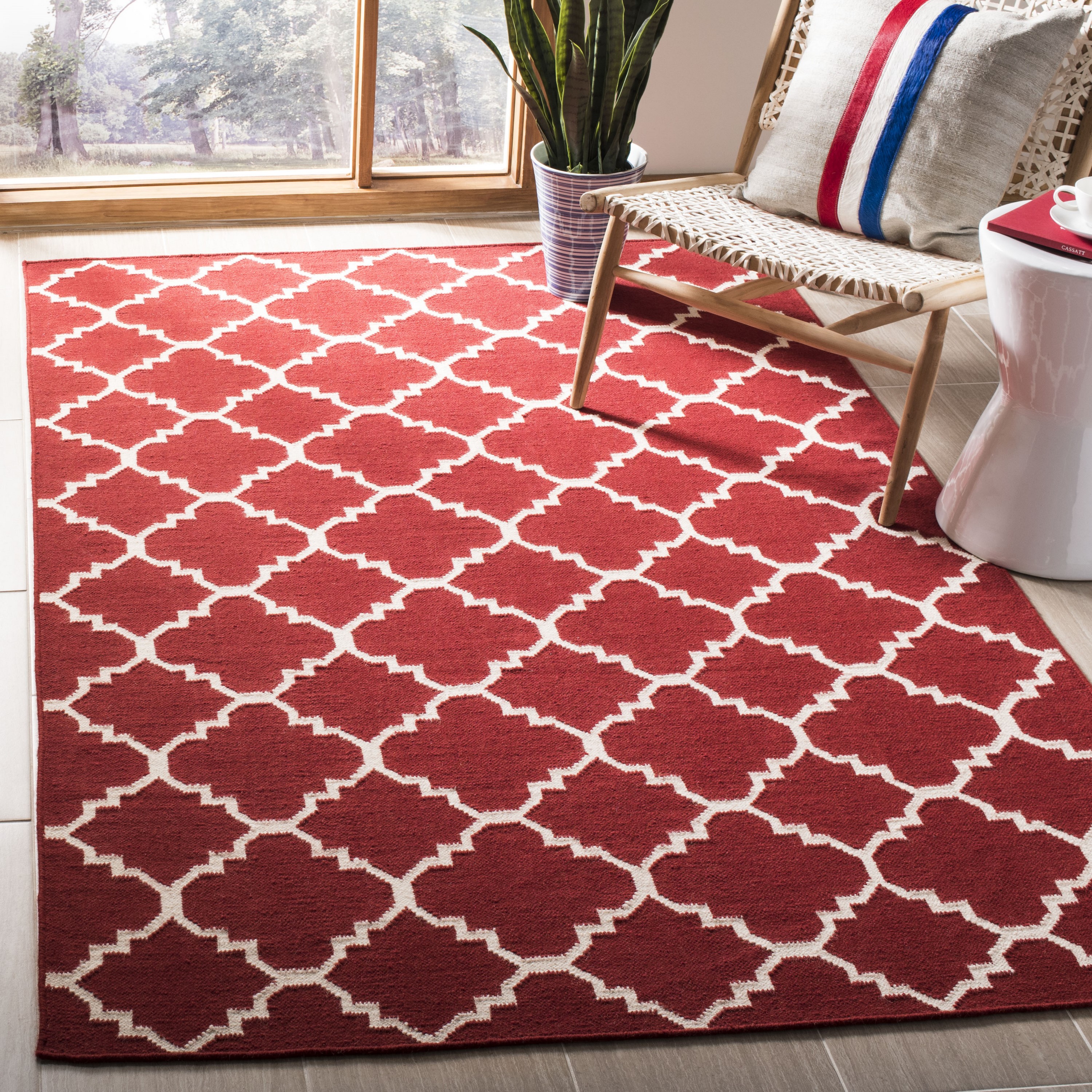 Safavieh DHU566B-9 Dhurries Zarat 9 x 12 (ft) Wool Red/Ivory Rectangular Indoor Trellis Coastal Area rug
