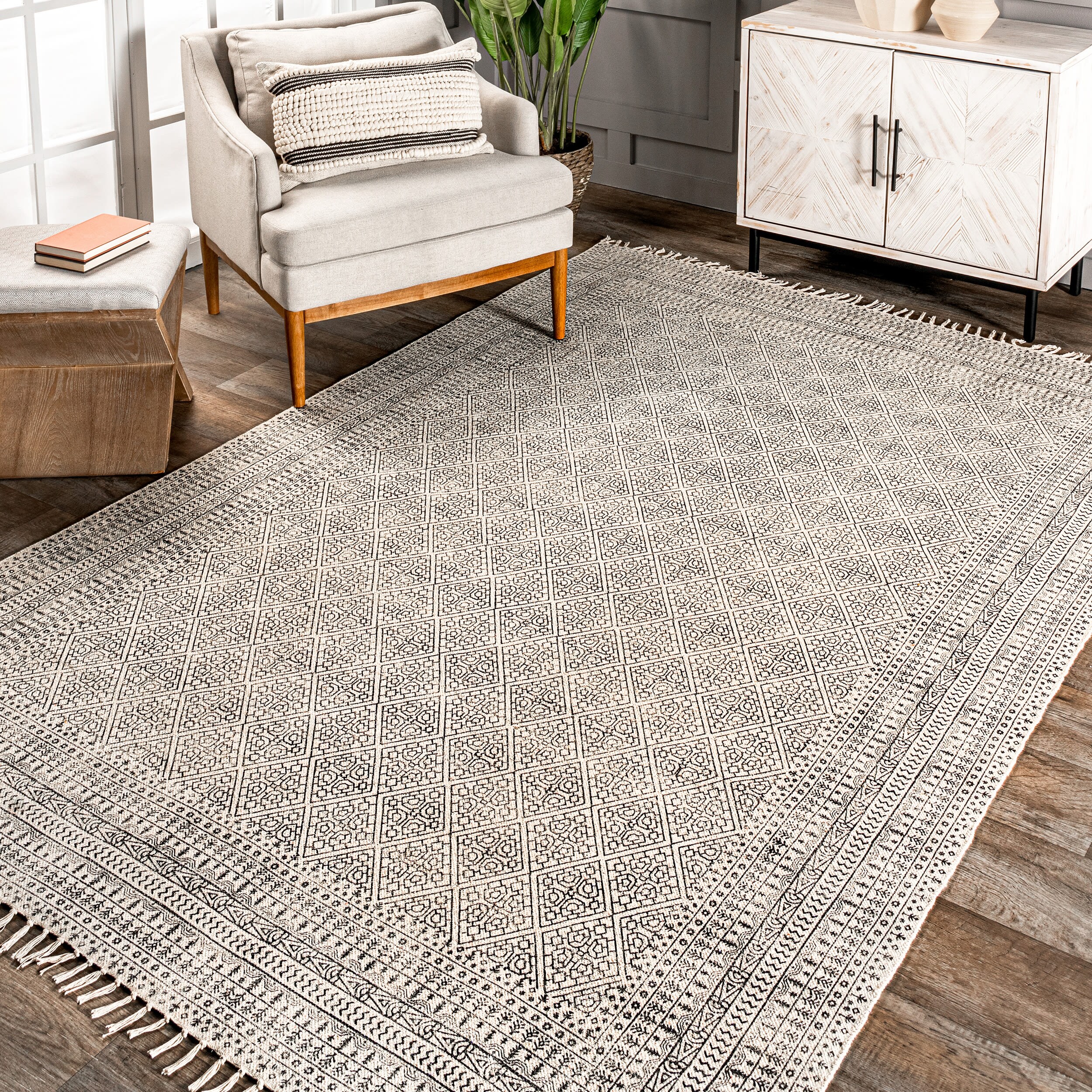 Handmade Moroccan Trellis Ivory Wool 5' x 8' Area Rug