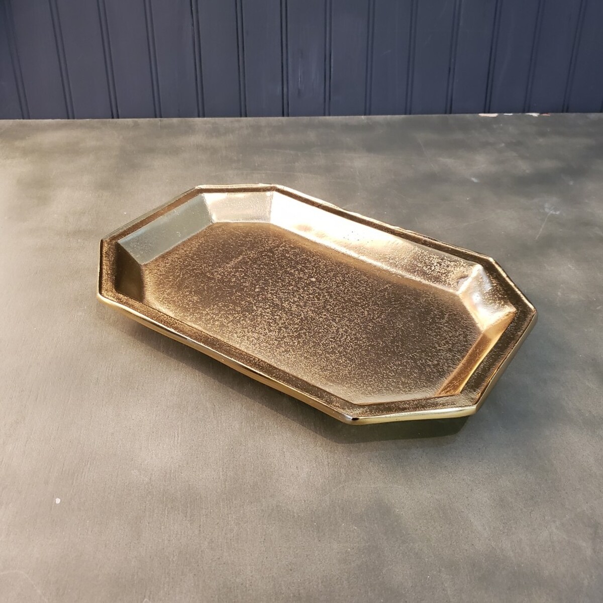 HomeRoots 4000384105 1-in x 12-in gold Octagonal Serving tray