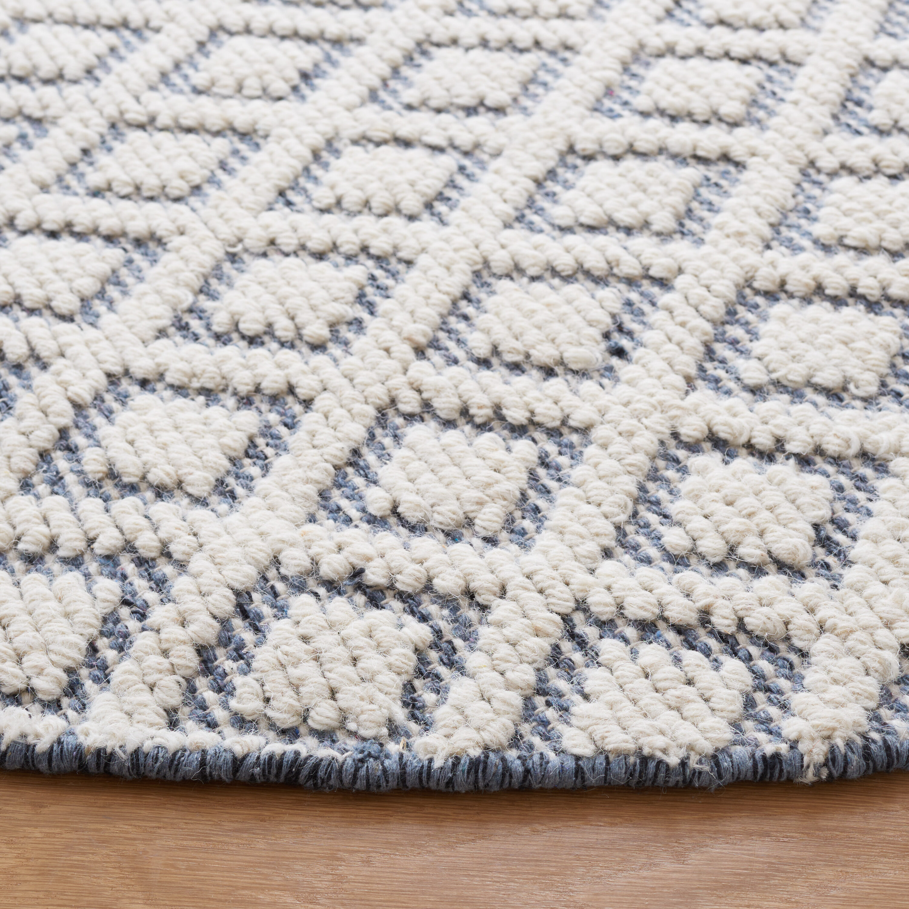 Safavieh VRM304M-6R rugs - View #3