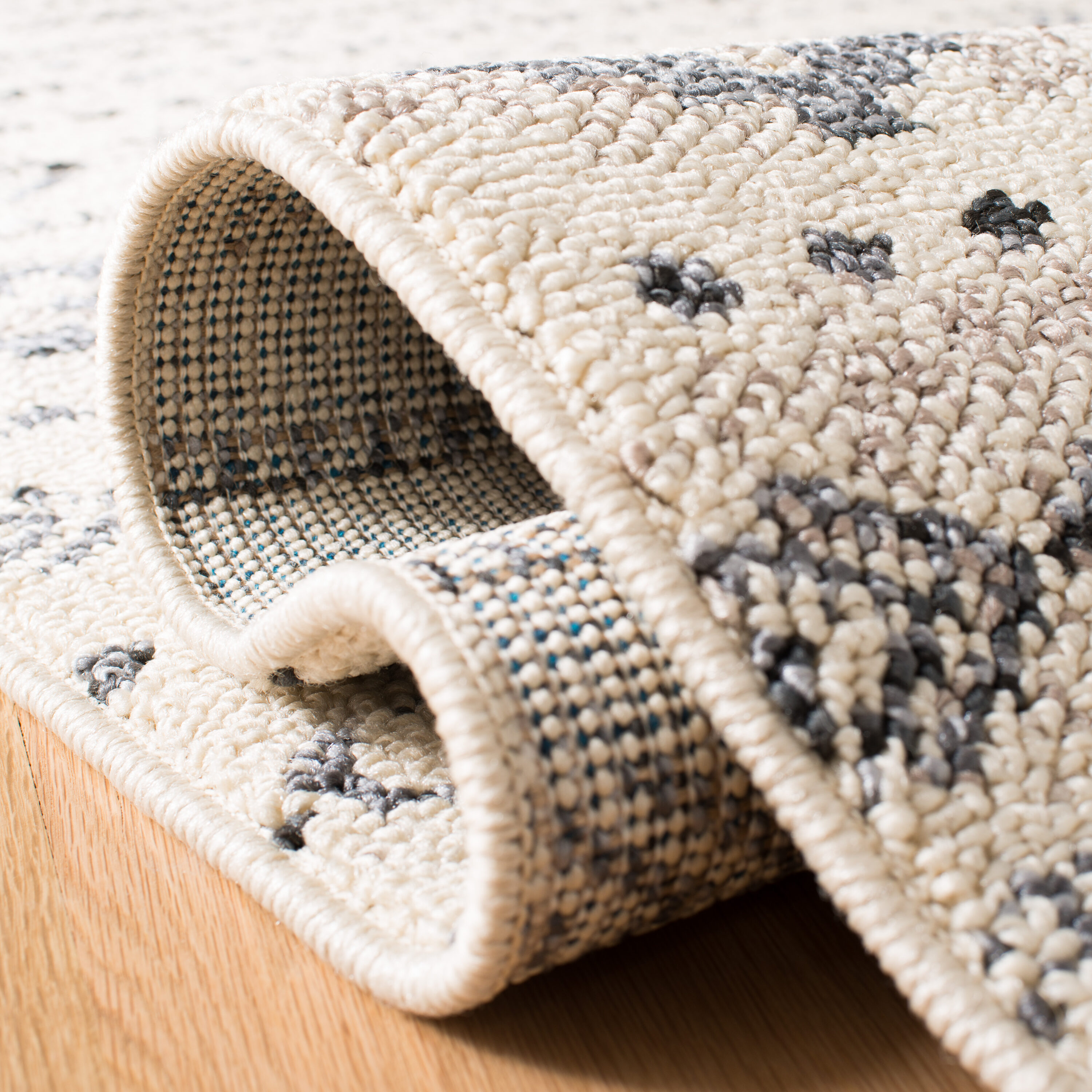 Safavieh MRK751A-28 rugs - View #7