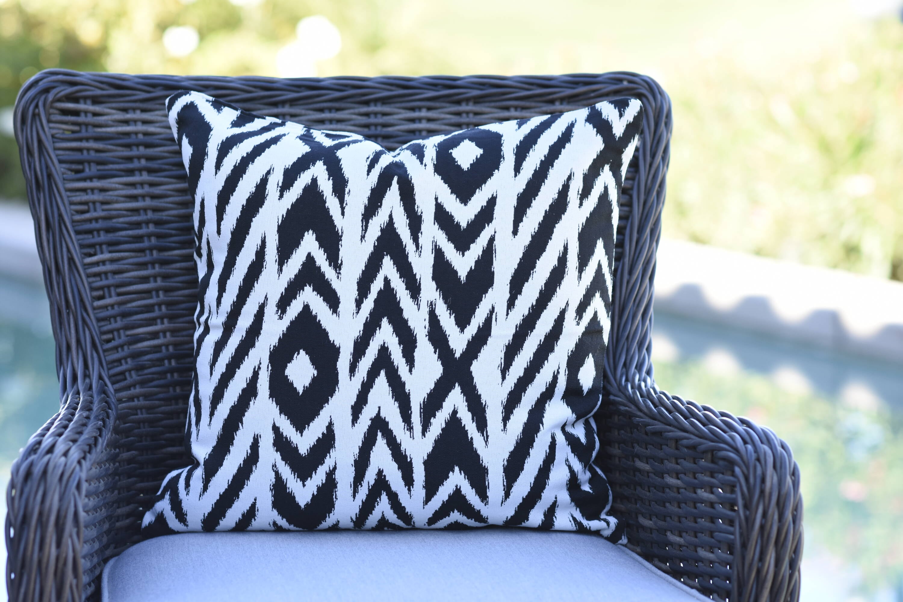 Astella KT2-TP12-FA41 Outdoor-Accent-Pillows - View #4