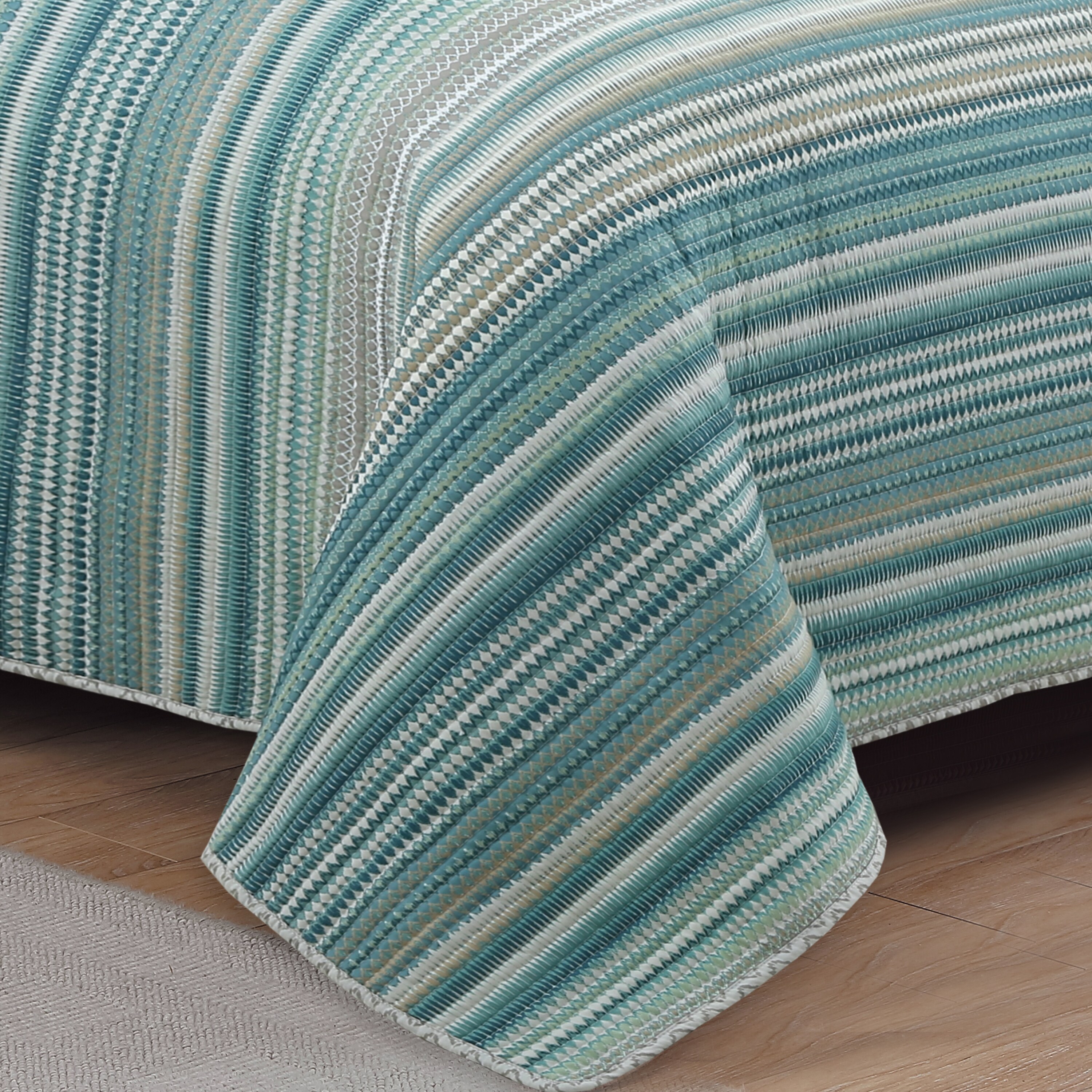 Estate Collection 105029 bedding - View #2