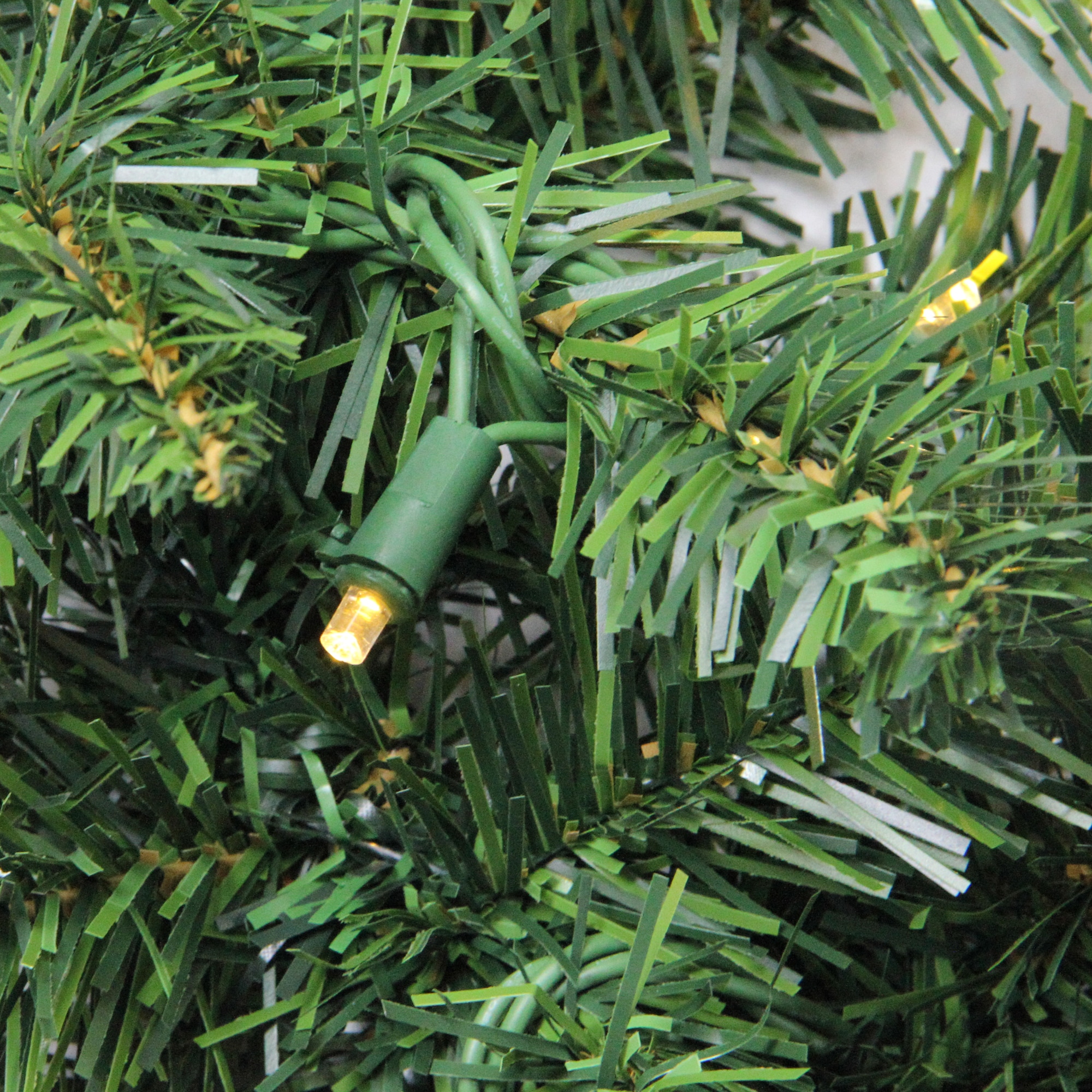 Northlight 32266455 Artificial-Christmas-Garland - View #3