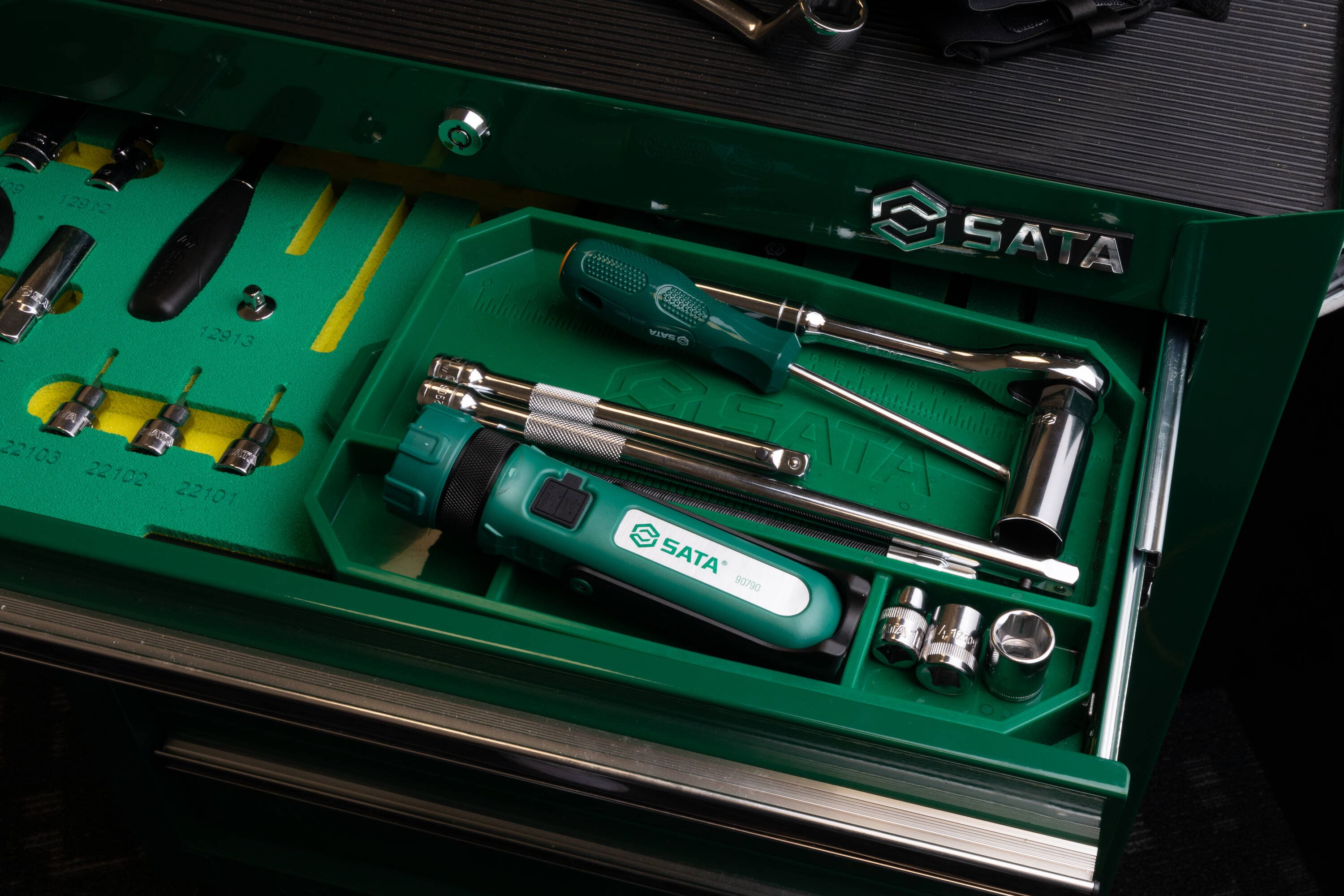 SATA ST95442 Tool-Storage-Access - View #5