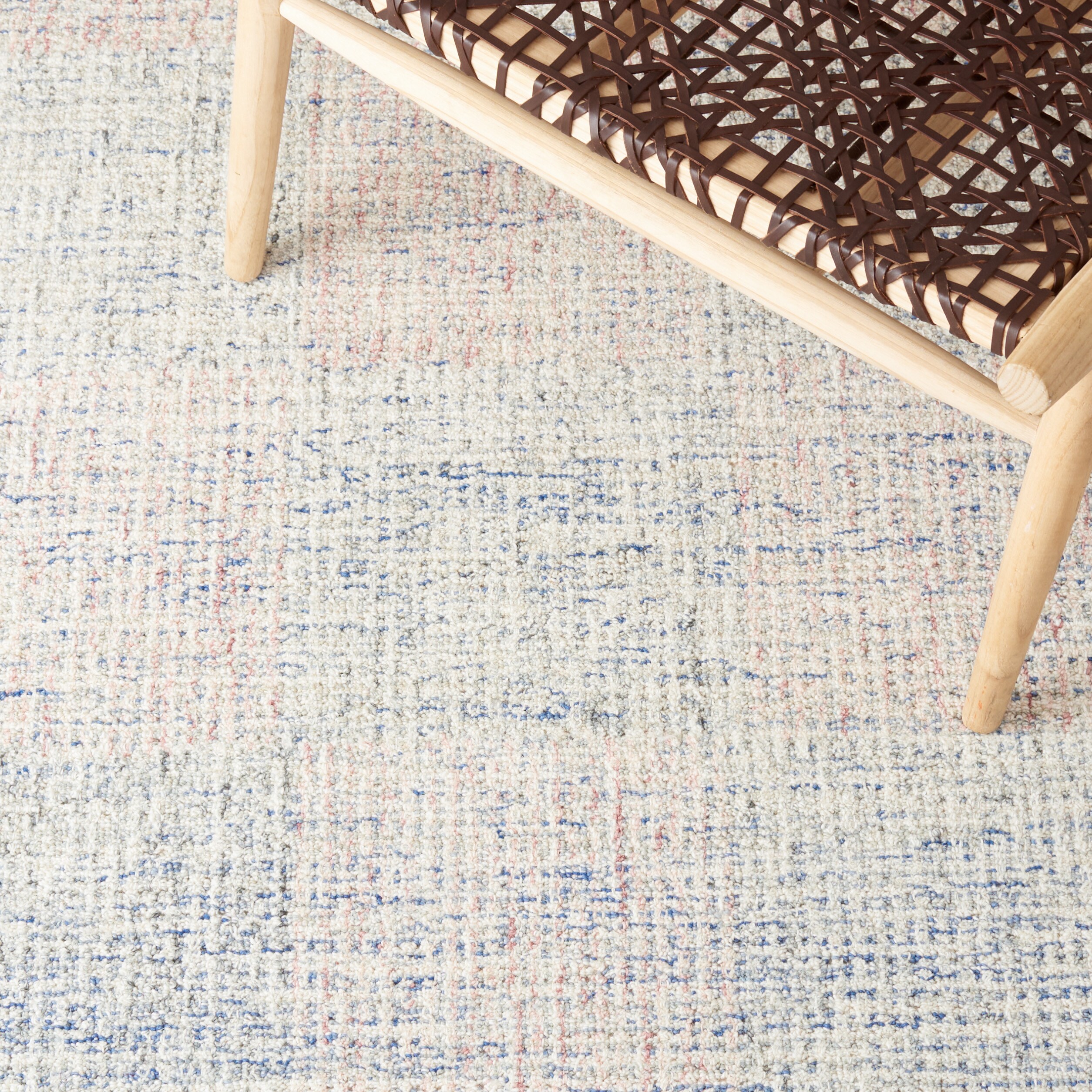 Metro Blue and White Hand-Tufted Wool Area Rug