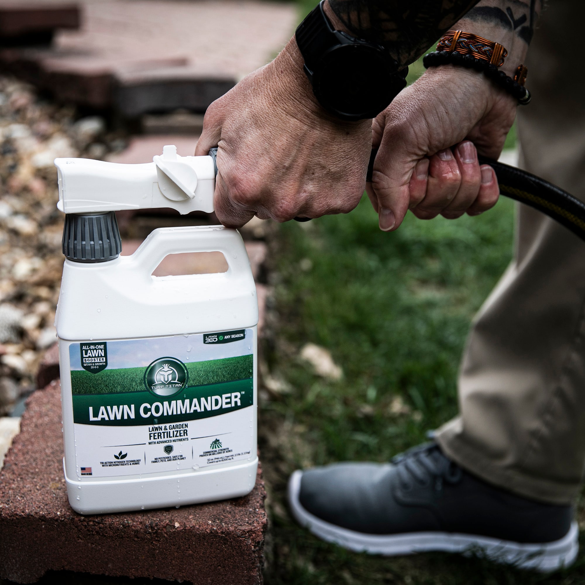 Turf Titan TT32LCS Lawn-Fertilizer - View #3