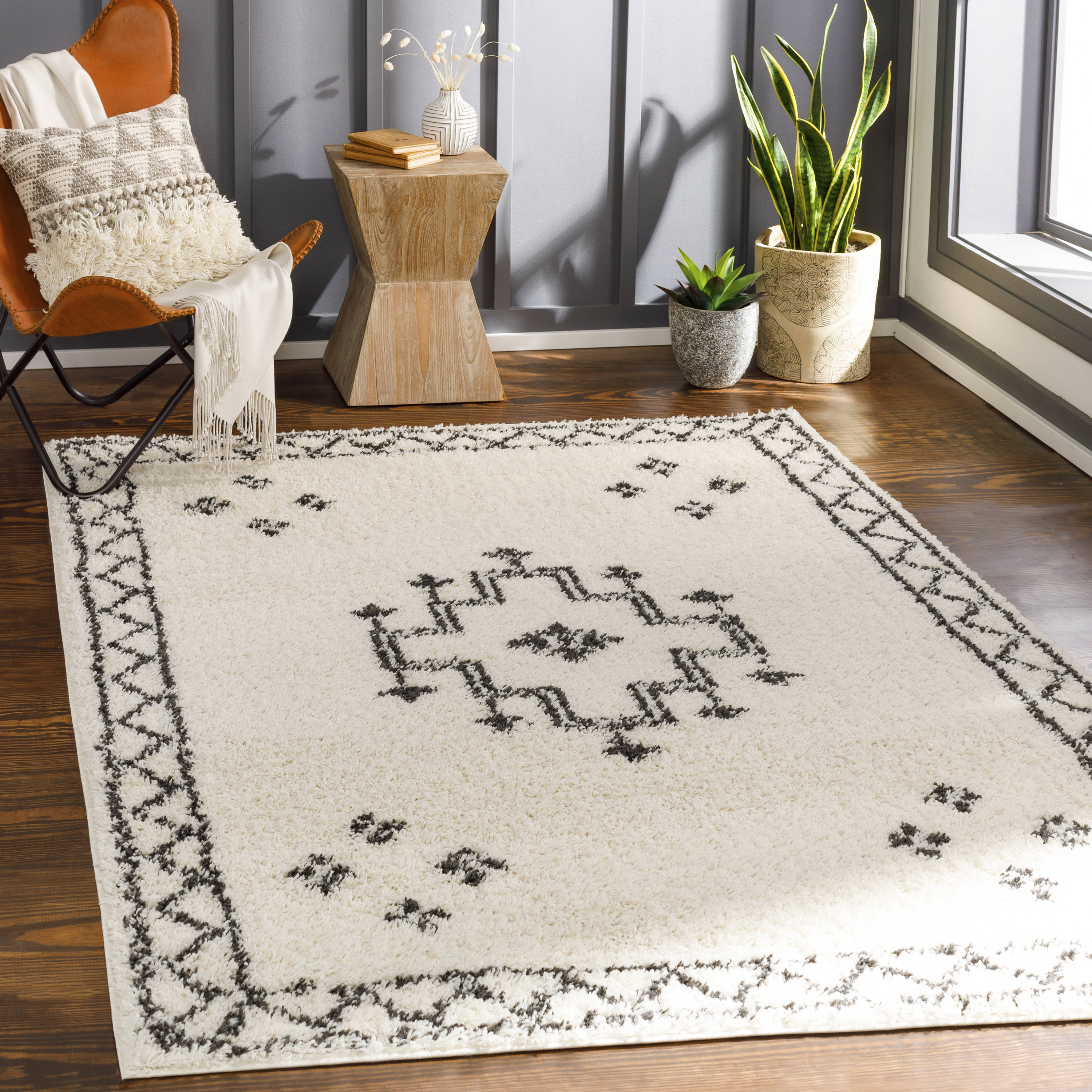 Surya BSH2320-537 Beni shag 5 X 7 Charcoal Indoor Medallion Moroccan Area Rug