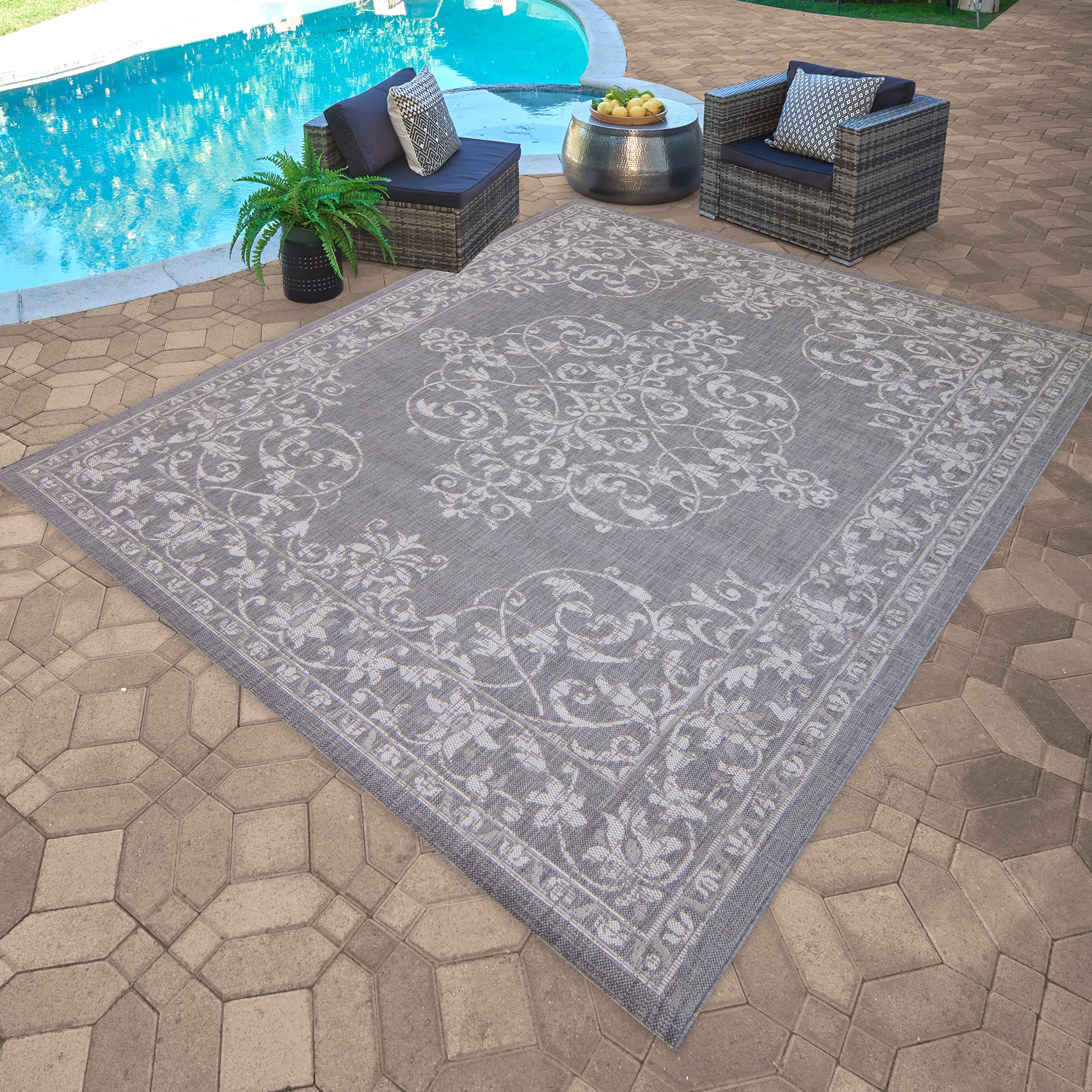 GERTMENIAN 18866 Paseo Ryoan 9 x 13 (ft) Polypropylene Gray Rectangular Indoor/Outdoor Medallion Area rug