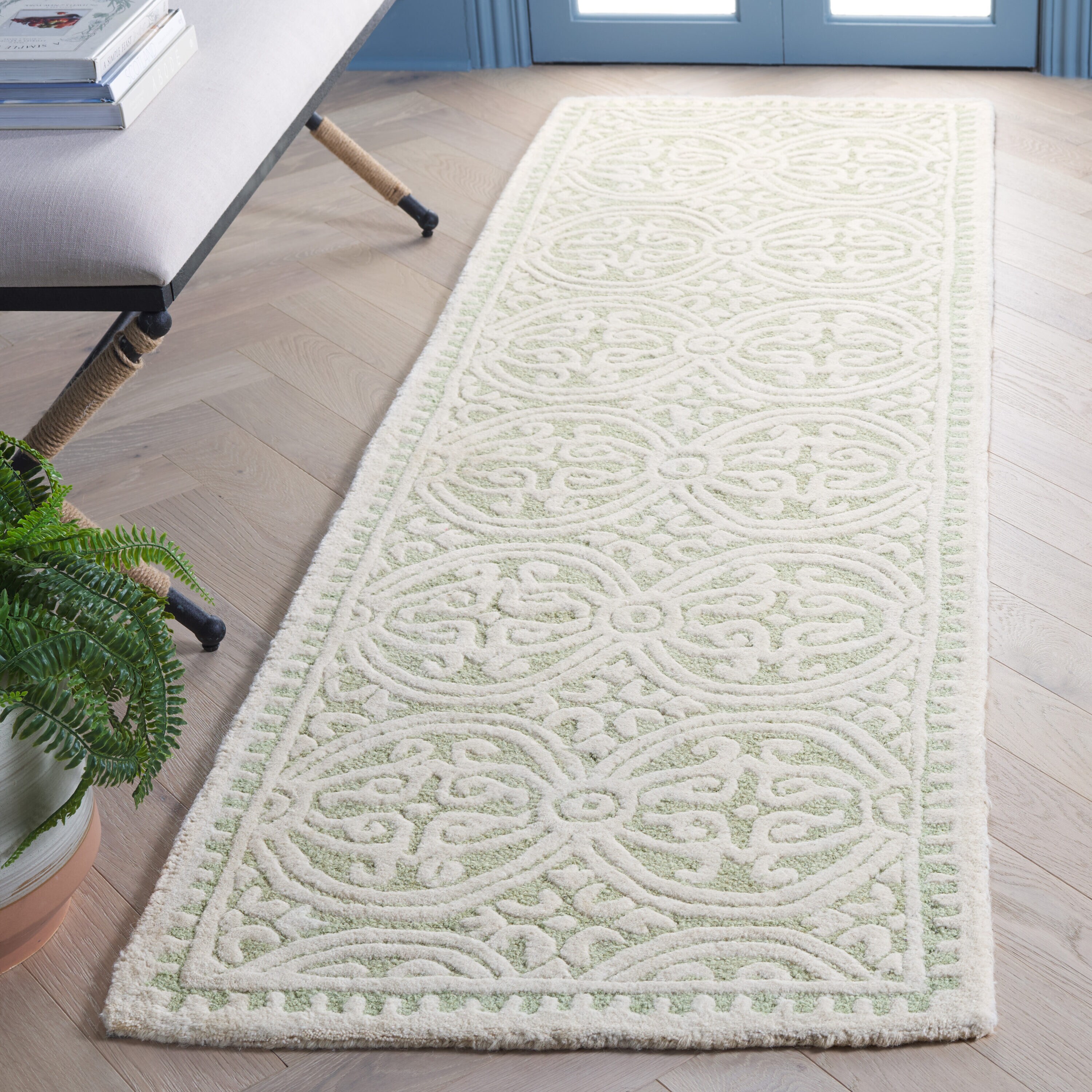  Cambridge 123 Light Green/Ivory Contemporary 2ft-6in x 8ft Runner Rug