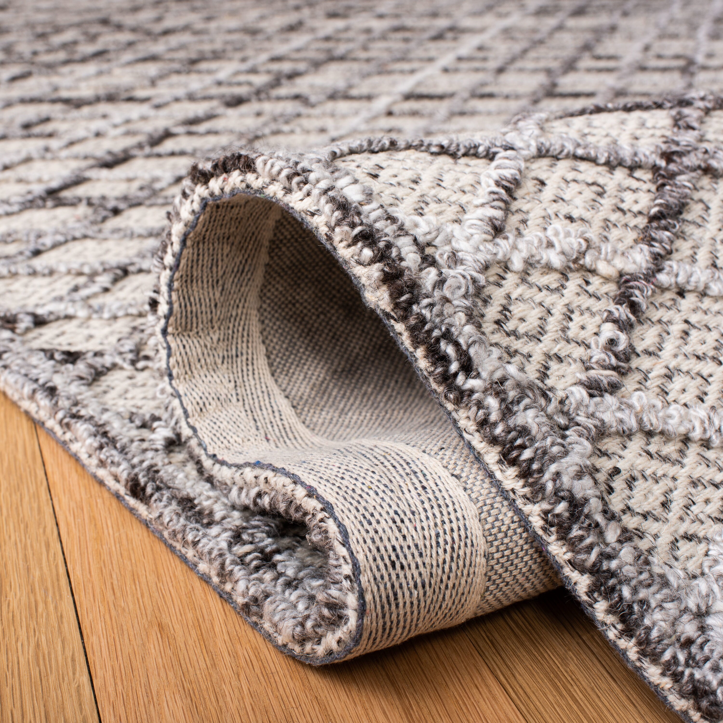 Safavieh TRC204F-5 rugs - View #5