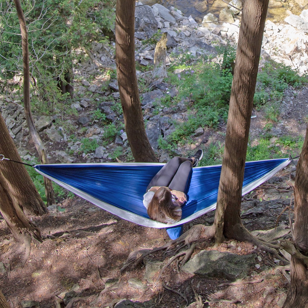 Vivere Navy and White Double Nylon Parachute Hammock