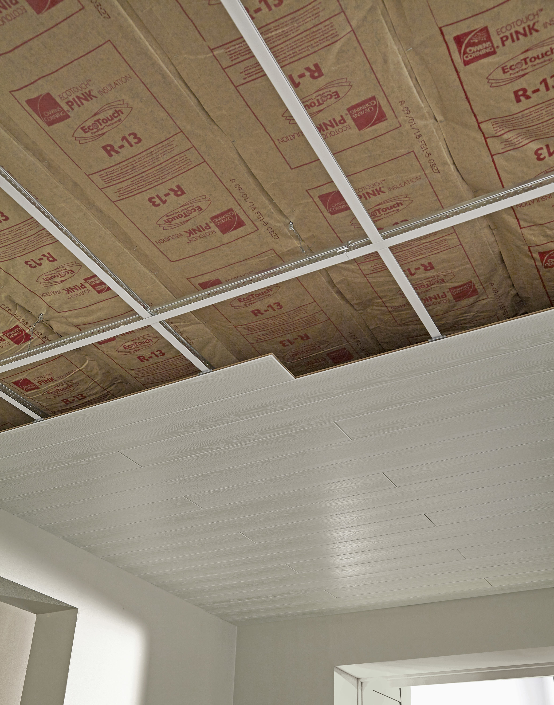 Armstrong Ceilings 7 Ft X 0 42