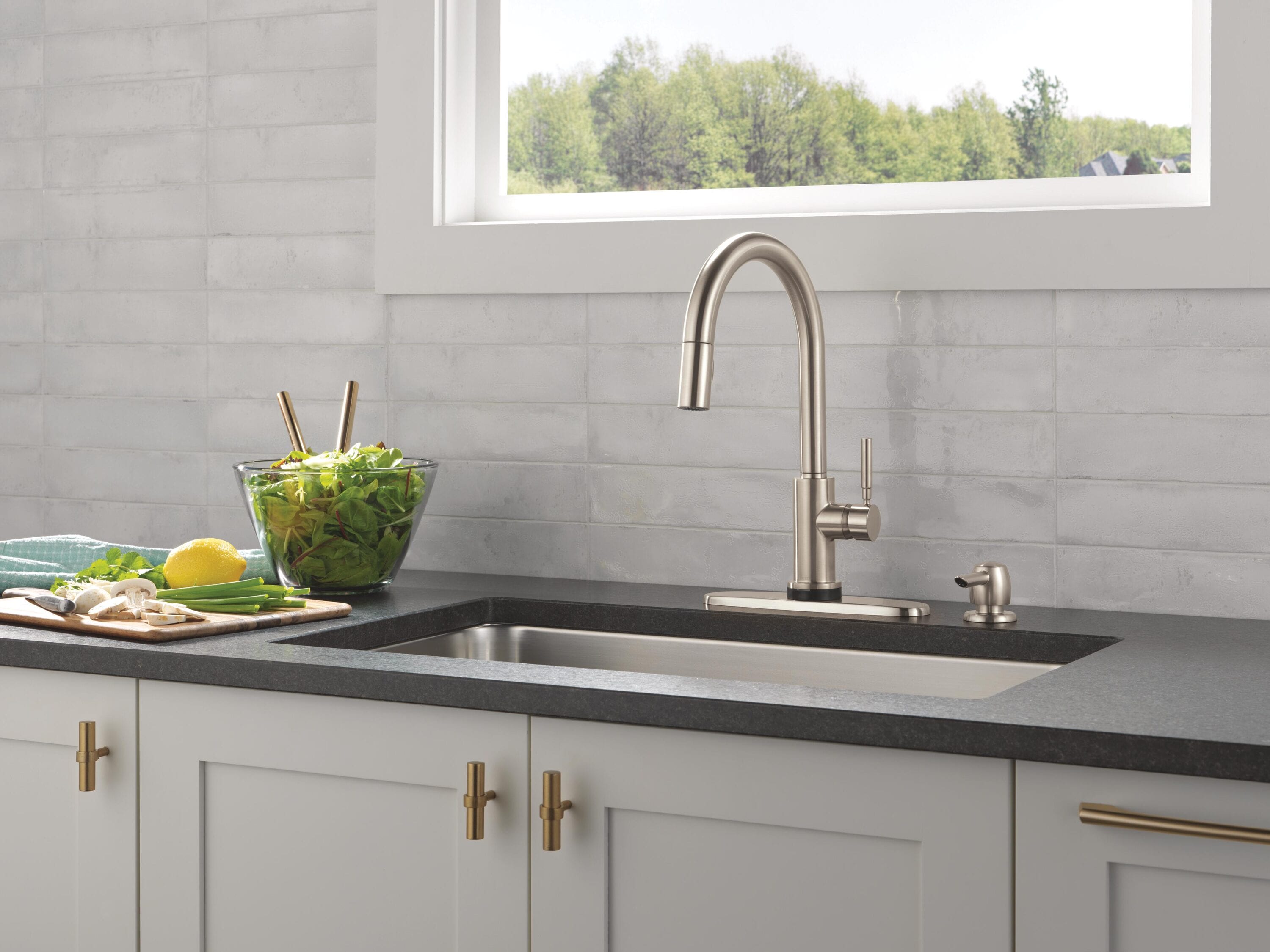 Delta 19933TL-SPSD-DST Kitchen-Faucets - View #10