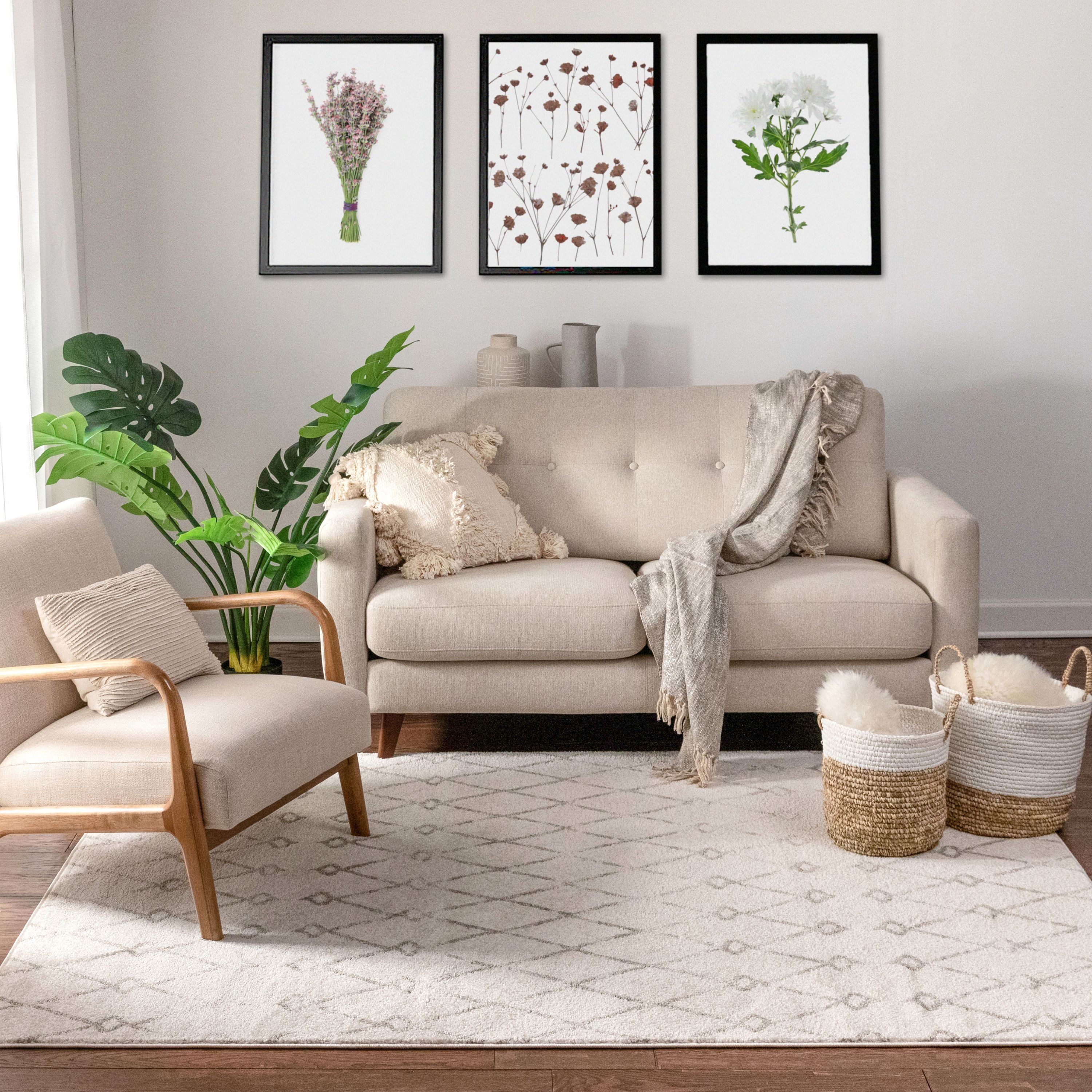 Serenity Passione Ivory Geometric 3'11" x 5'3" Synthetic Area Rug