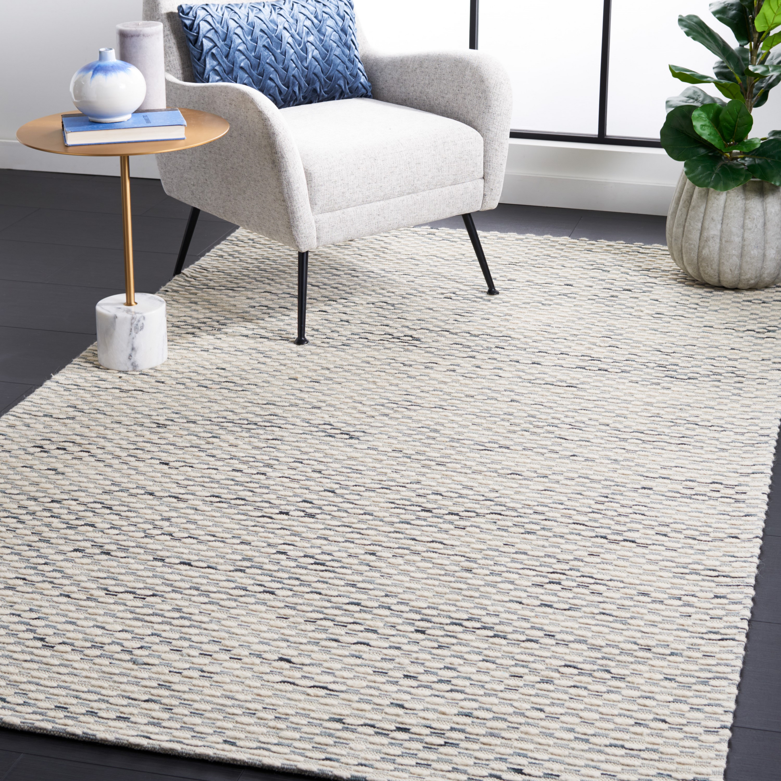 Safavieh MRB158L-6 Marbella Tetsu 6 x 9 (ft) Wool Beige/Blue Rectangular Indoor Abstract Farmhouse/Cottage Area rug
