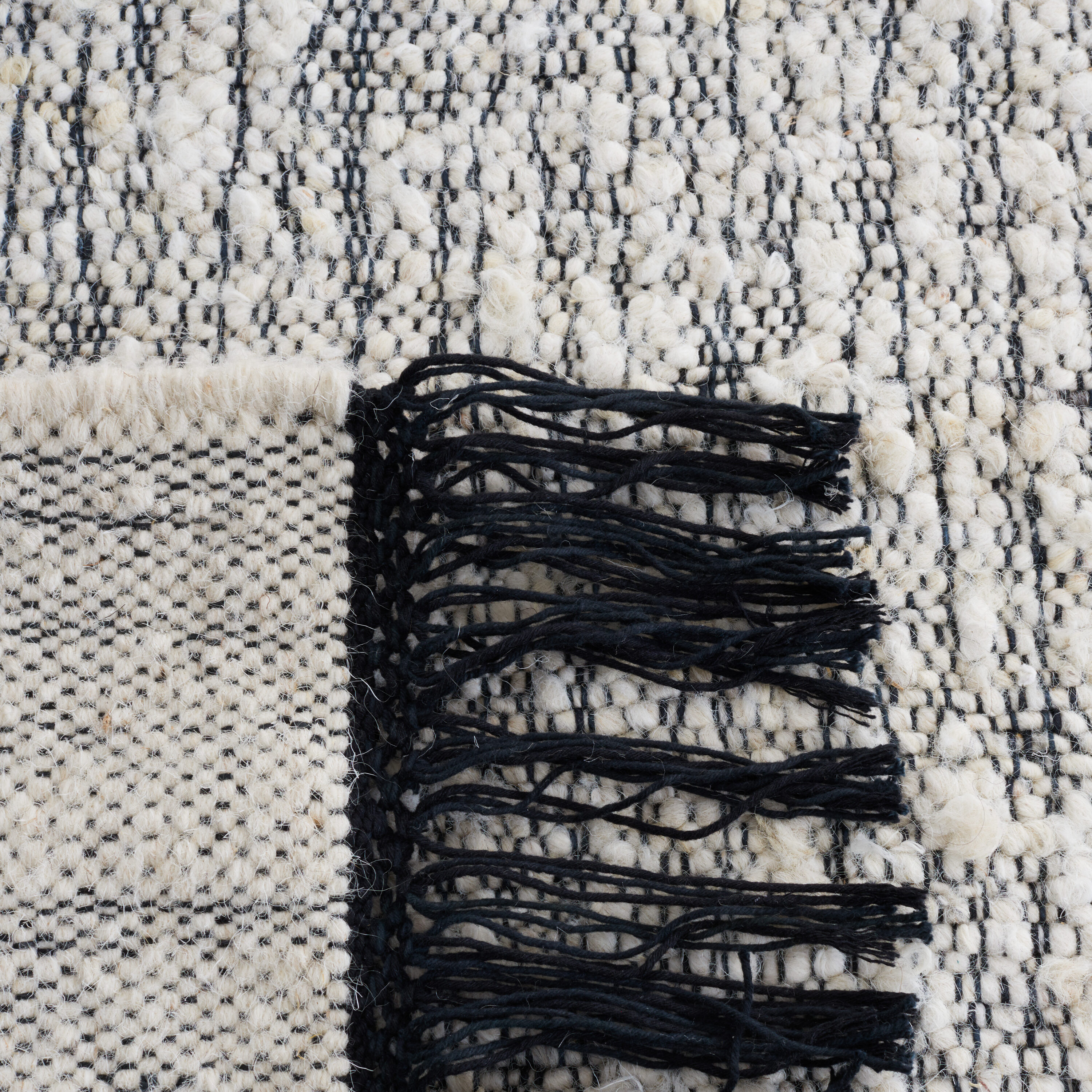 Safavieh NAT930Z-4 rugs - View #3