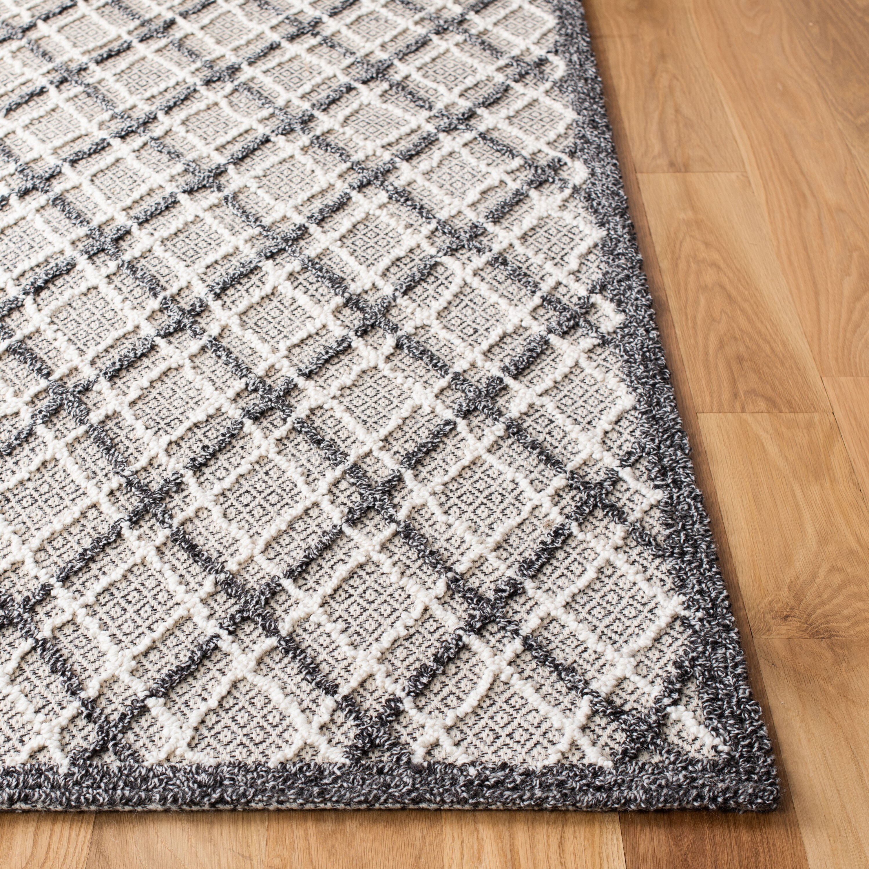 Hand-Tufted Gray and Light Gray Wool 4' x 6' Area Rug