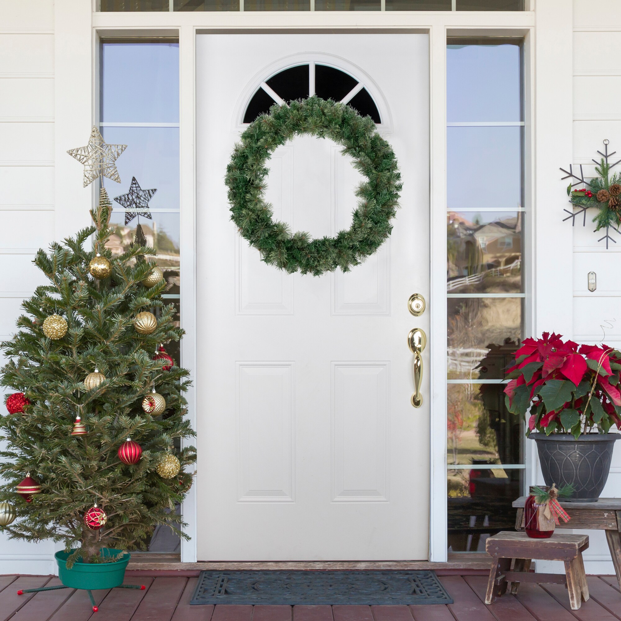 Northlight 34908563 Artificial-Christmas-Wreaths - View #2