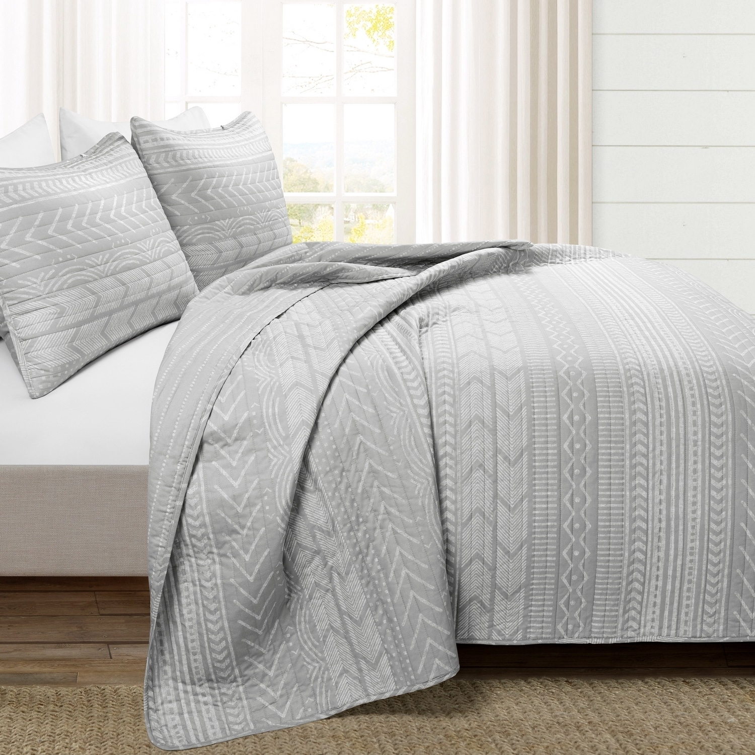 Light Gray Cotton Reversible Full Quilt Set