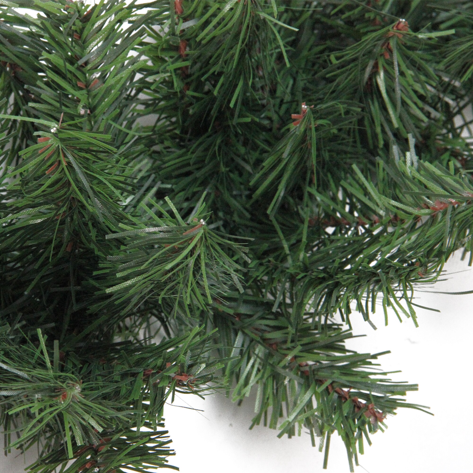 Northlight 32607704 Artificial-Christmas-Garland - View #3