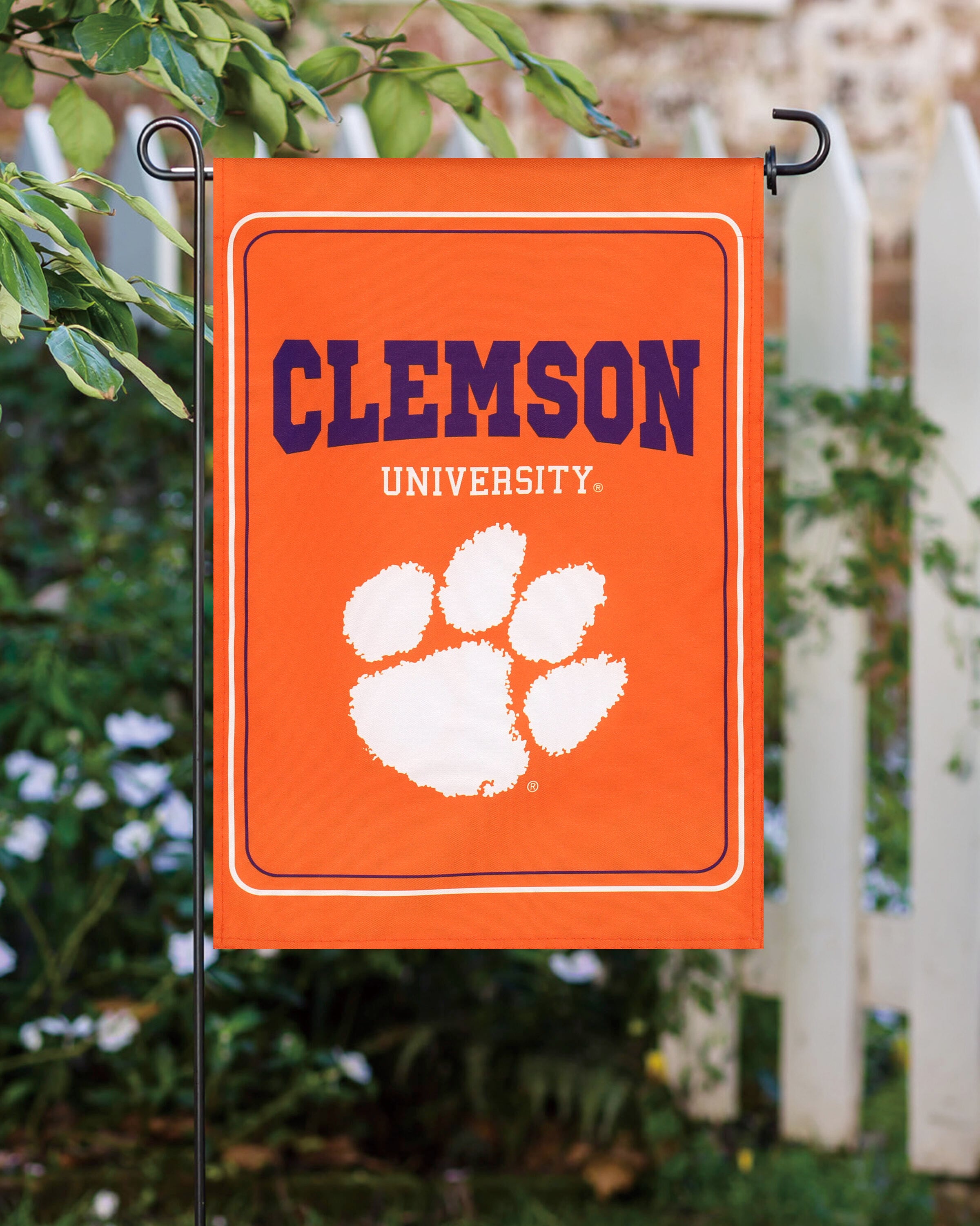 Evergreen 1-ft W X 1.5-ft H Clemson Tigers Garden Flag In The 