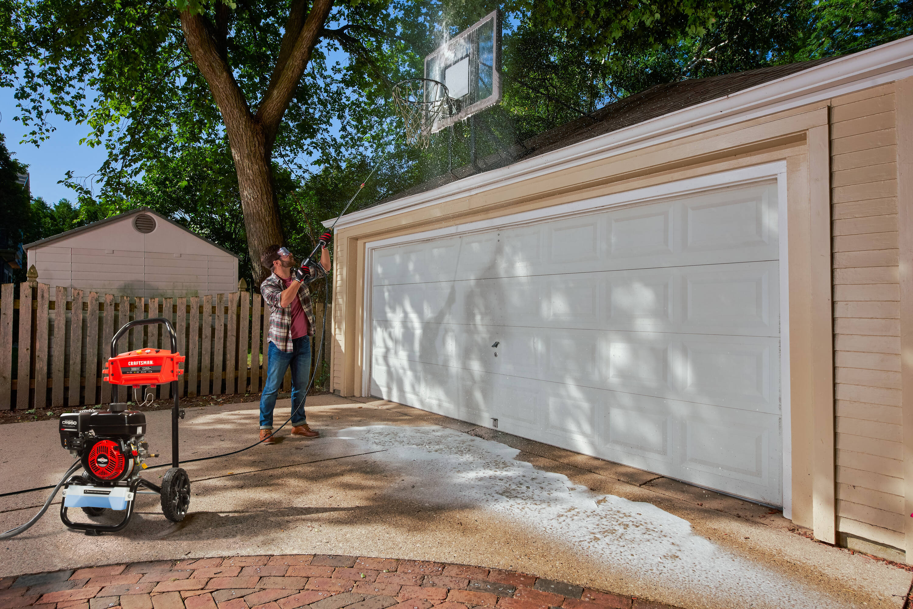 Craftsman 3000 Psi 23 Gpms Cold Water Gas Pressure Washer With 4 Spray Tips In The Pressure 2118